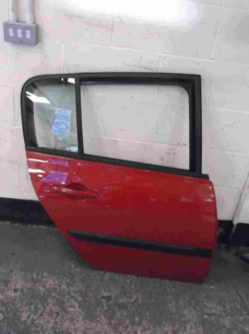 Renault Megane 2006-2008 Drivers OSR Rear Door Red OV727