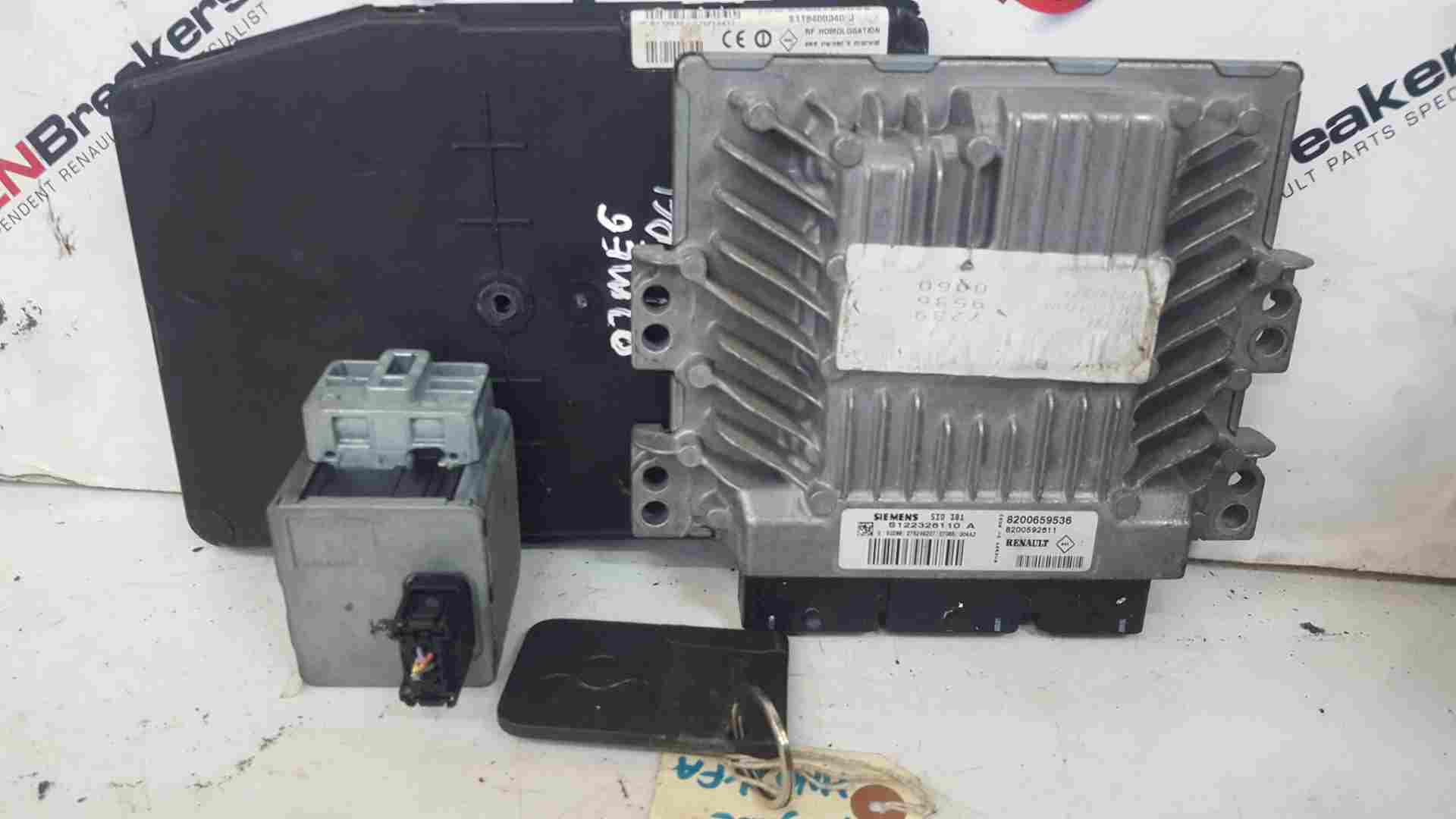 Thumb 2 Renault Megane 2006-2009 1.5 DCI Ecu SET Uch BCM Steering Lock KEY Card