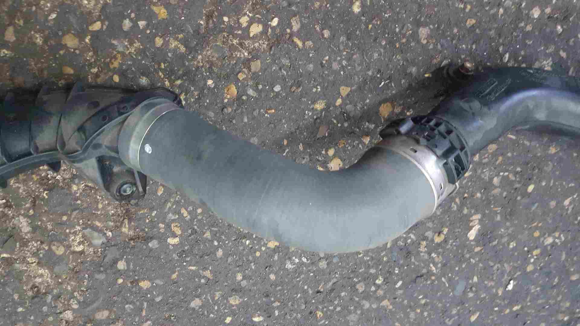 Thumb 3 Renault Megane MK3 2008-2010 1.4 TCE Turbo To Intercooler Pipe Hose 8200860017
