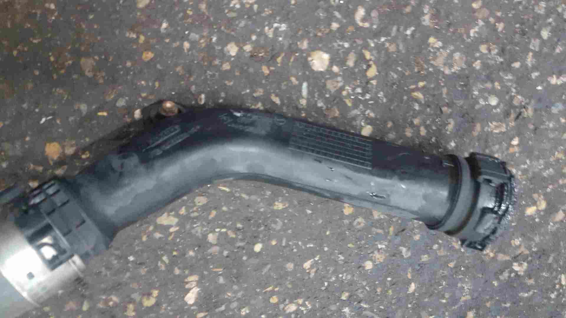 Thumb 4 Renault Megane MK3 2008-2010 1.4 TCE Turbo To Intercooler Pipe Hose 8200860017