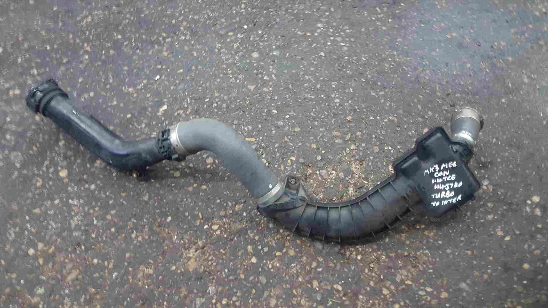 Renault Megane MK3 2008-2010 1.4 TCE Turbo To Intercooler Pipe Hose 8200860017