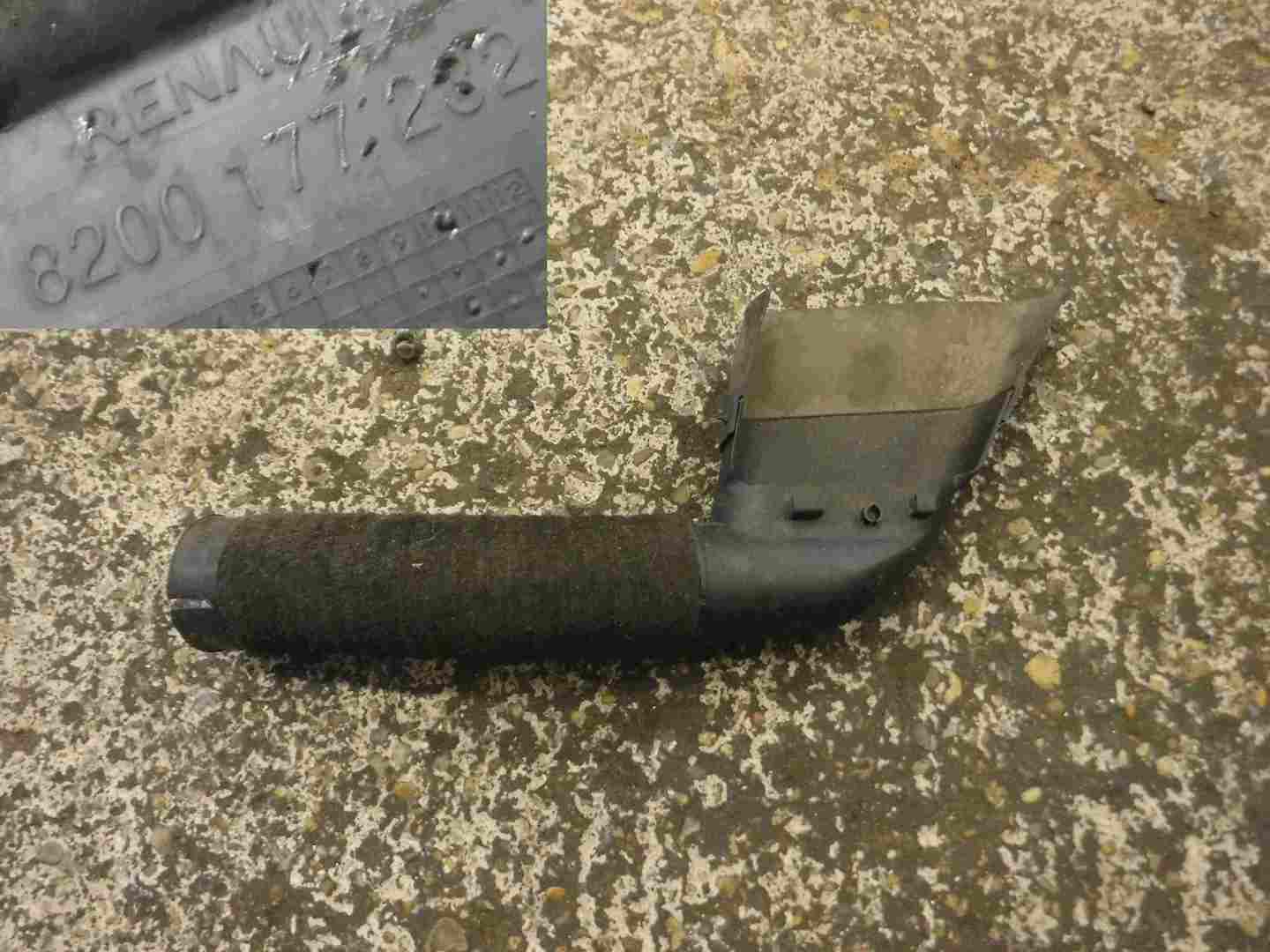 Renault Megane Convertible 2002-2008 1.6 16v Cold Air Intake Pipe 8200177232