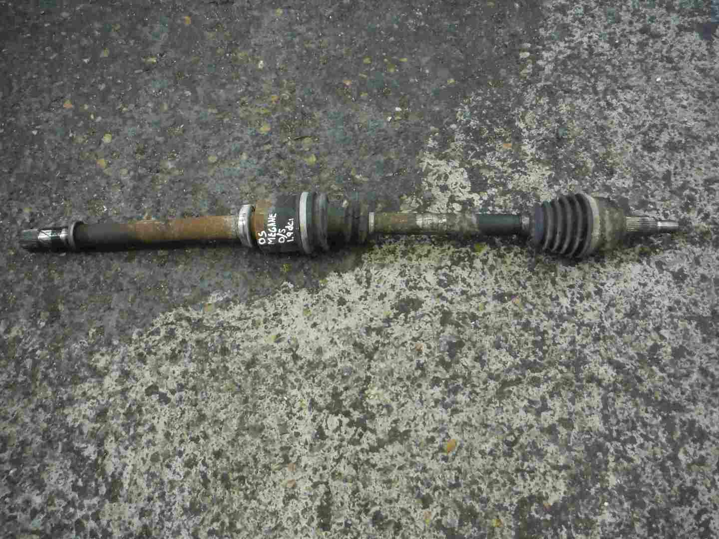 Renault Megane Convertible 2002-2008 1.9 dCi Drivers OSF Front Driveshaft