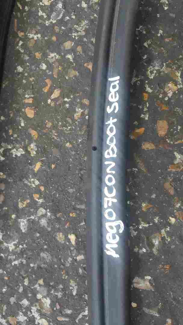 Thumb 2 Renault Megane Convertible 2002-2008 Boot Rubber Seal