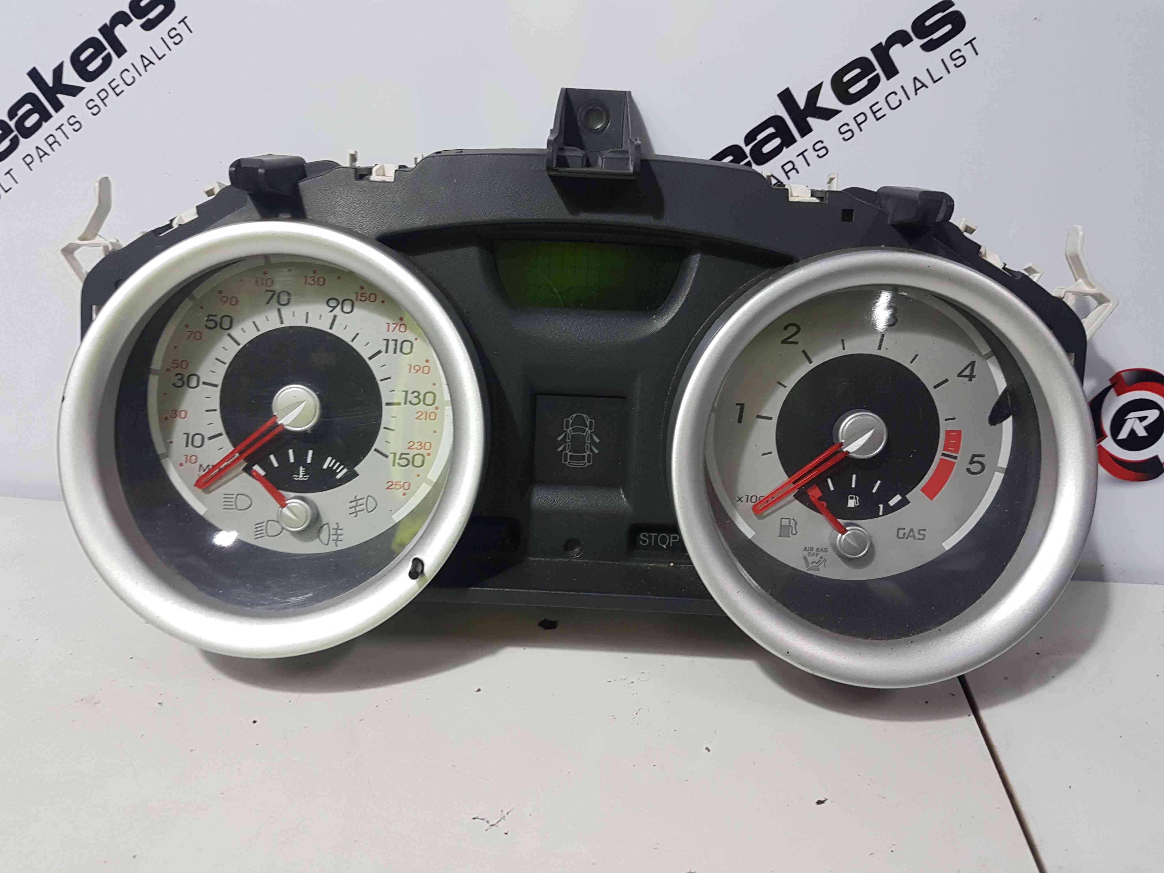 Thumb 3 Renault Megane Convertible 2002-2008 Dials Clocks Radio Panel Instrument 