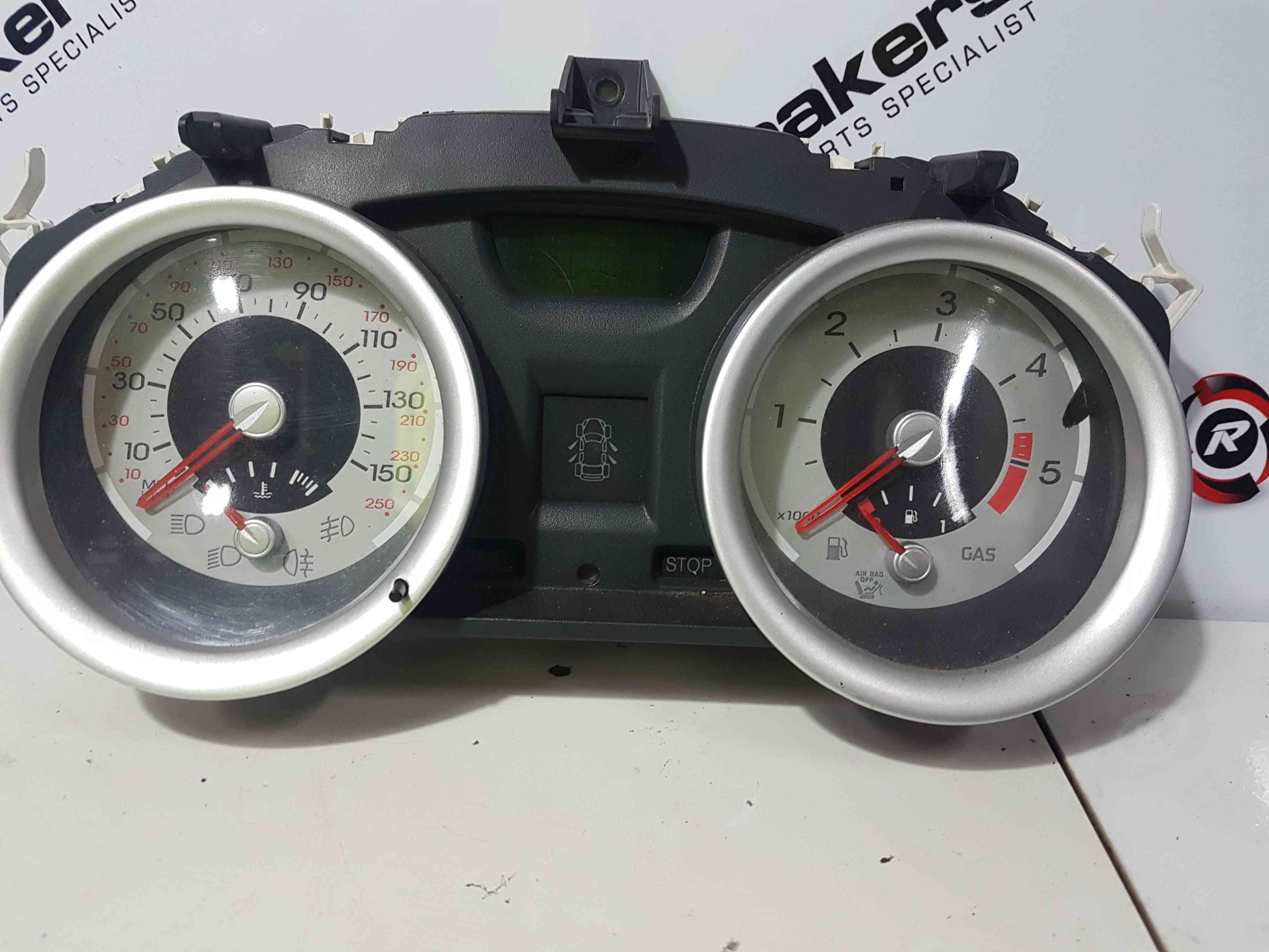 Thumb 5 Renault Megane Convertible 2002-2008 Dials Clocks Radio Panel Instrument 