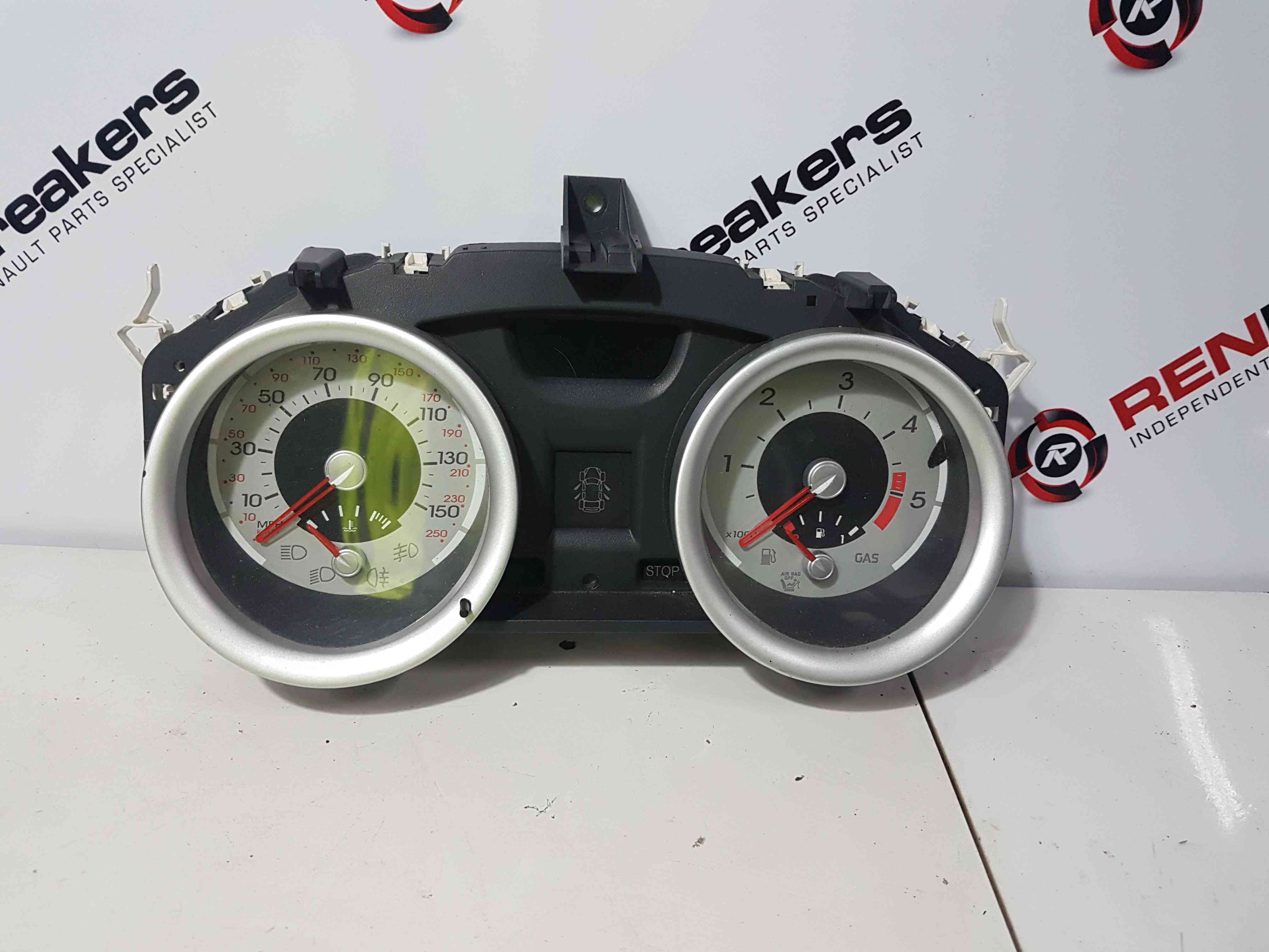 Renault Megane Convertible 2002-2008 Dials Clocks Radio Panel Instrument 