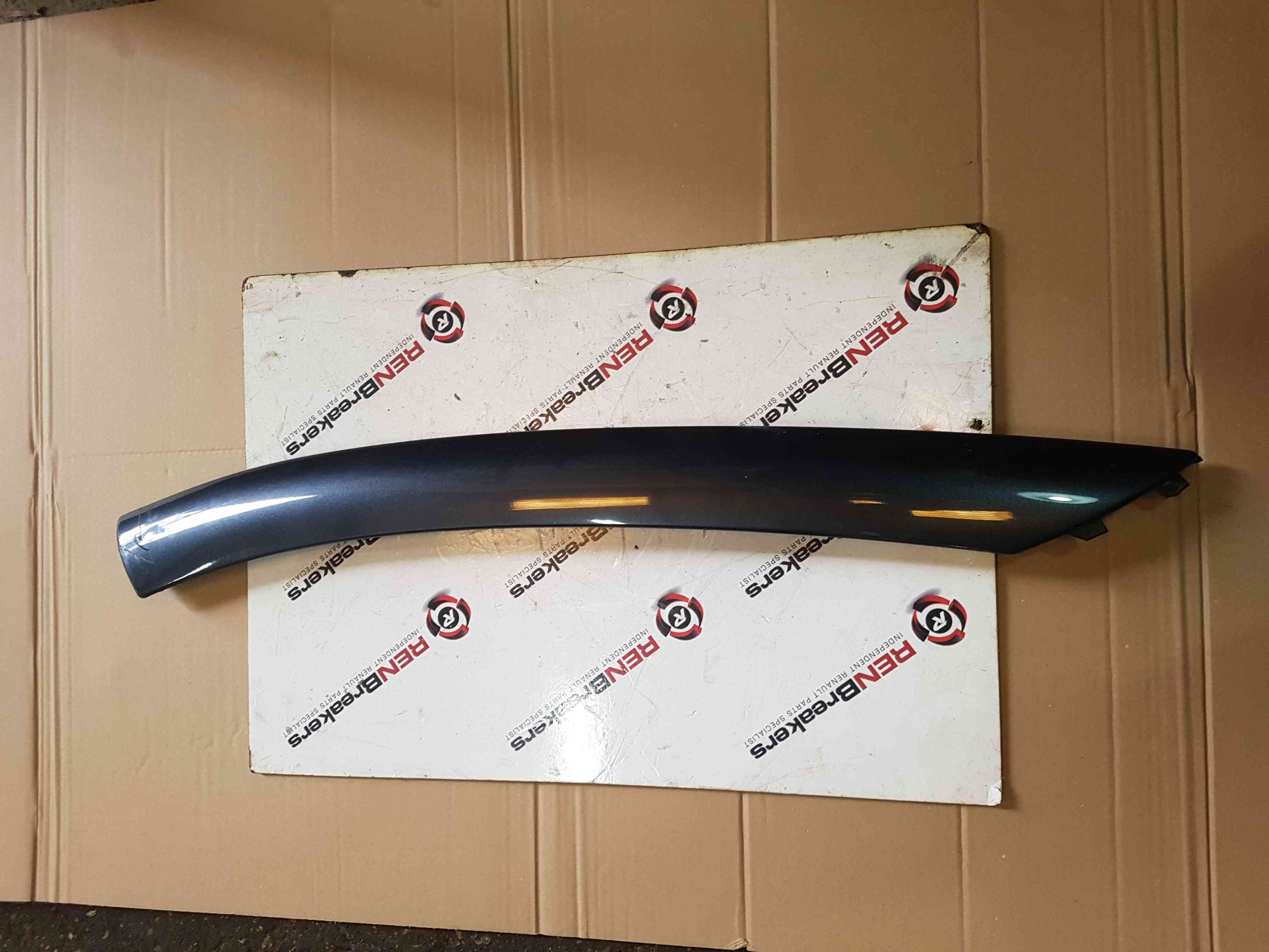 Thumb 7 Renault Megane Convertible 2002-2008 Drivers OSF Front A Pillar Trim Teb66