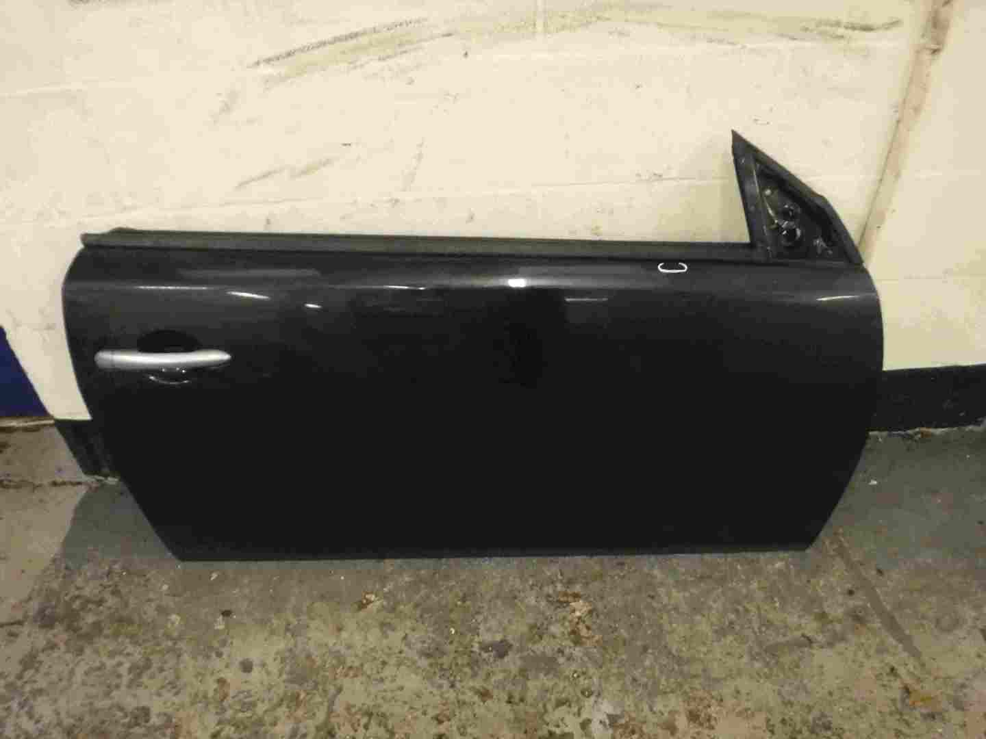Renault Megane Convertible 2002-2008 Drivers OSF Front Door Black 676