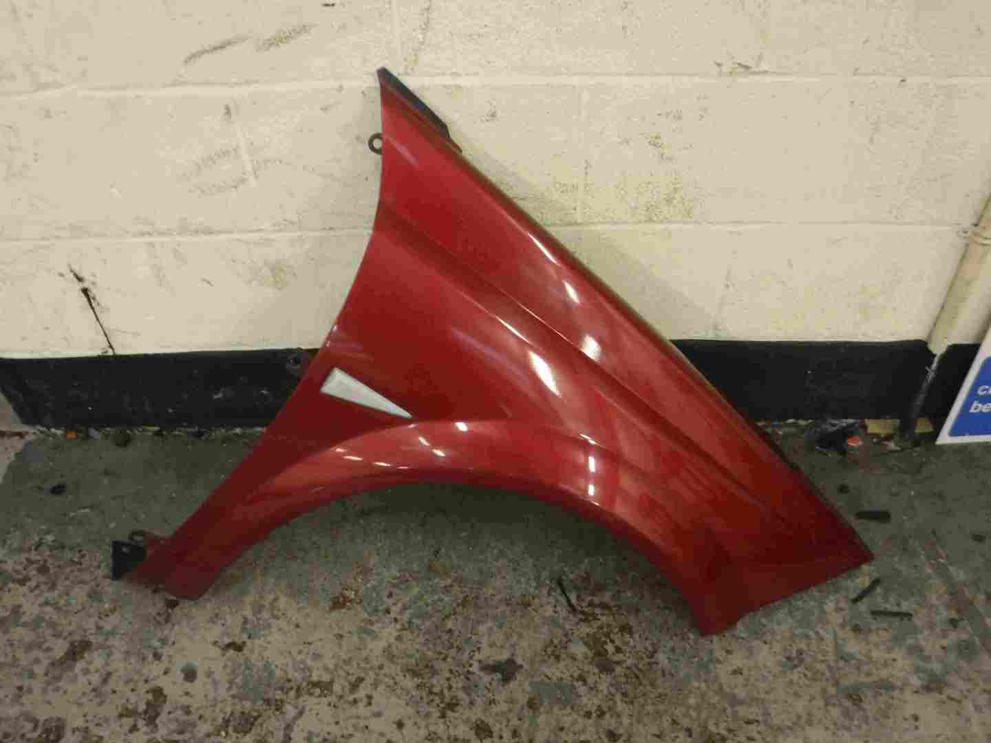 Renault Megane Convertible 2002-2008 Drivers OSF Front Wing Red TEB76