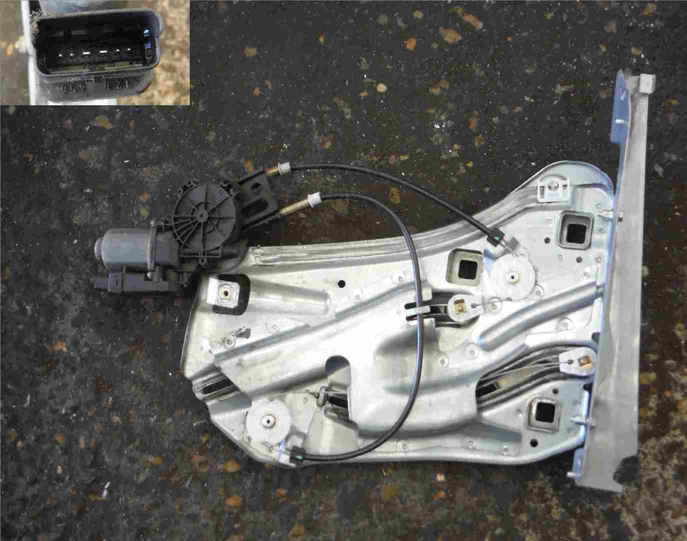 Renault Megane Convertible 2002-2008 Drivers OSR Rear Window Regulator 6pin