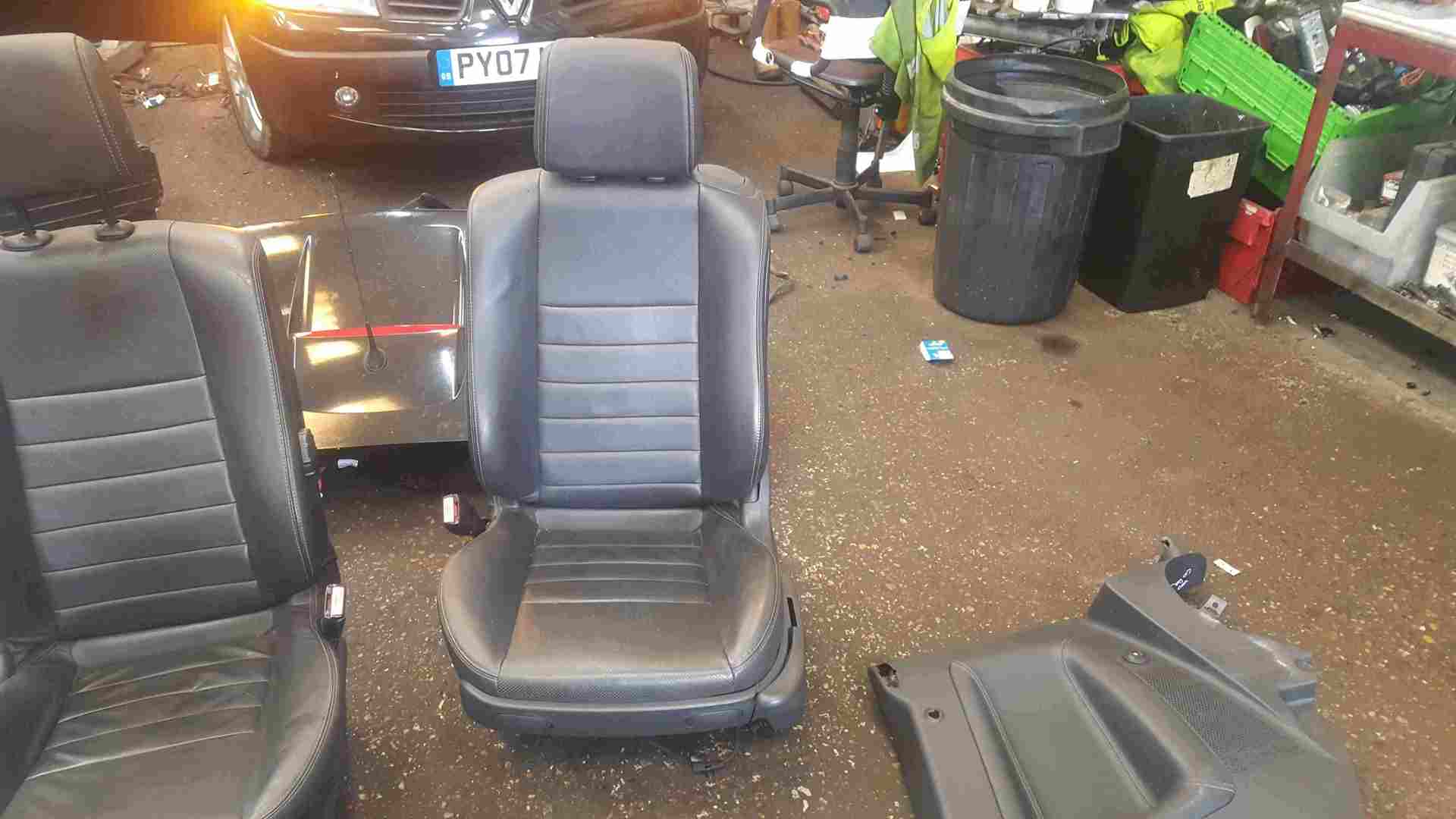 Thumb 9 Renault Megane Convertible 2002-2008 Full Leather Interior Set Chairs Cards
