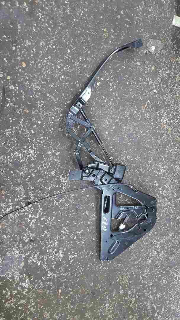 Renault Megane Convertible 2002-2008 Passenger NSR Rear Boot Hinge 8200468714