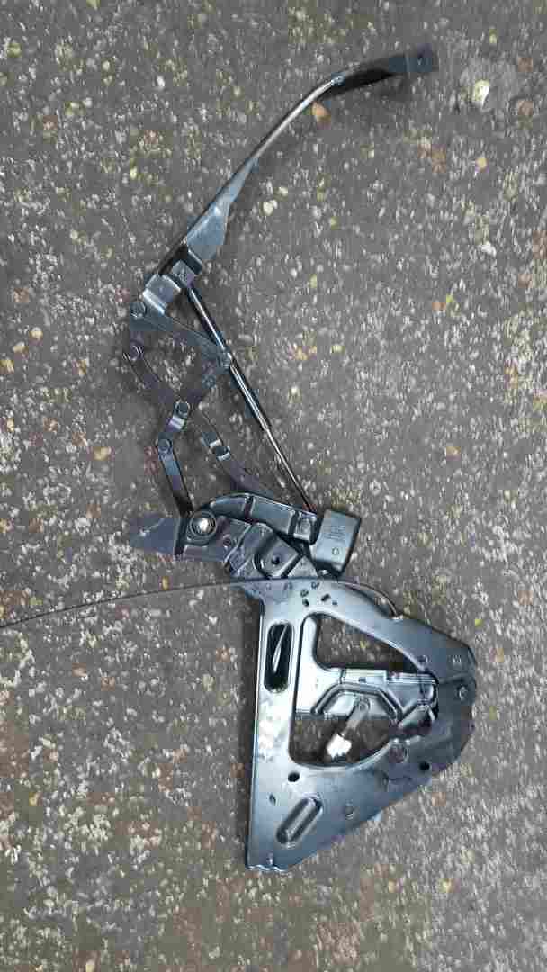 Thumb 2 Renault Megane Convertible 2002-2008 Passenger NSR Rear Boot Hinge 8200468714