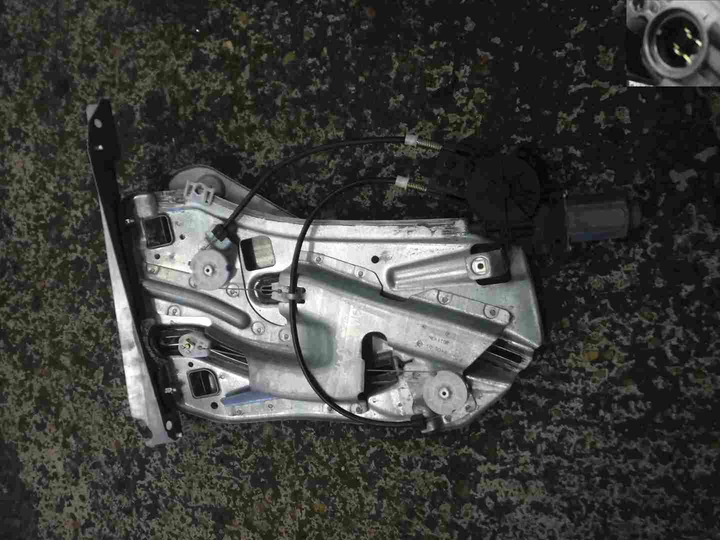 Renault Megane Convertible 2002-2008 Passenger NSR Rear Window Regulator 2pin