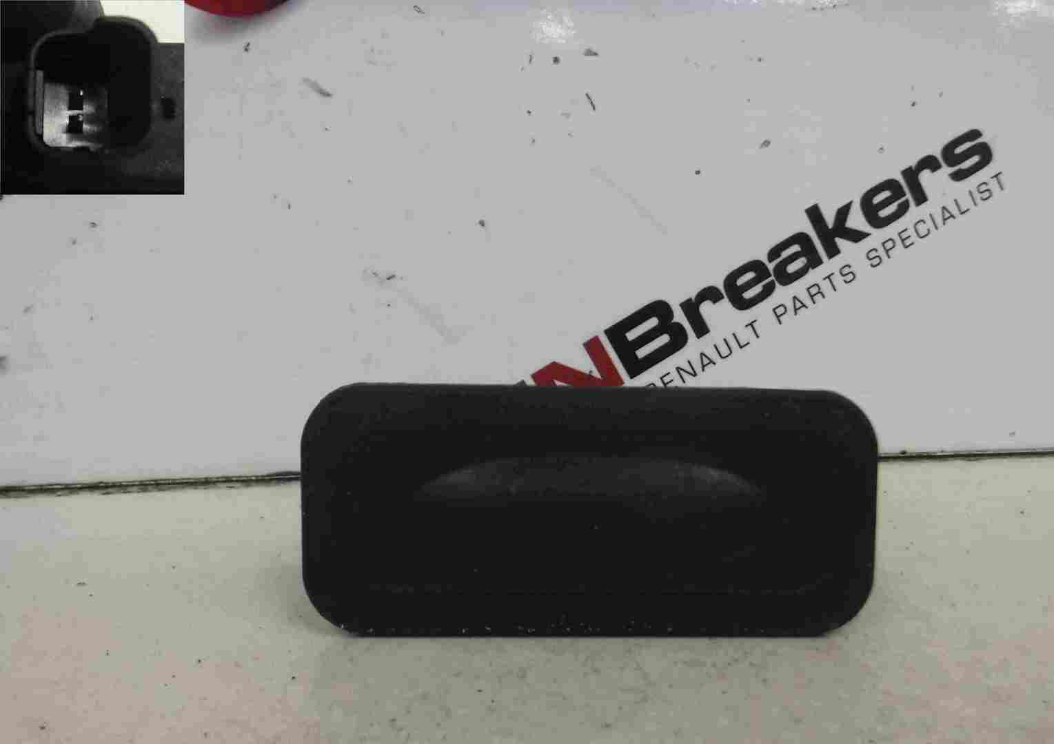 Renault Megane Convertible 2002-2008 Rear Boot Tailgate Button 820076256