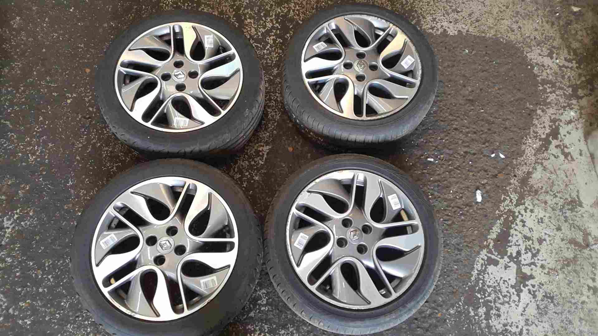 Thumb 2 Renault Zoe 2012-2016 Techrun Alloy Wheels Set 17inch 403000803R