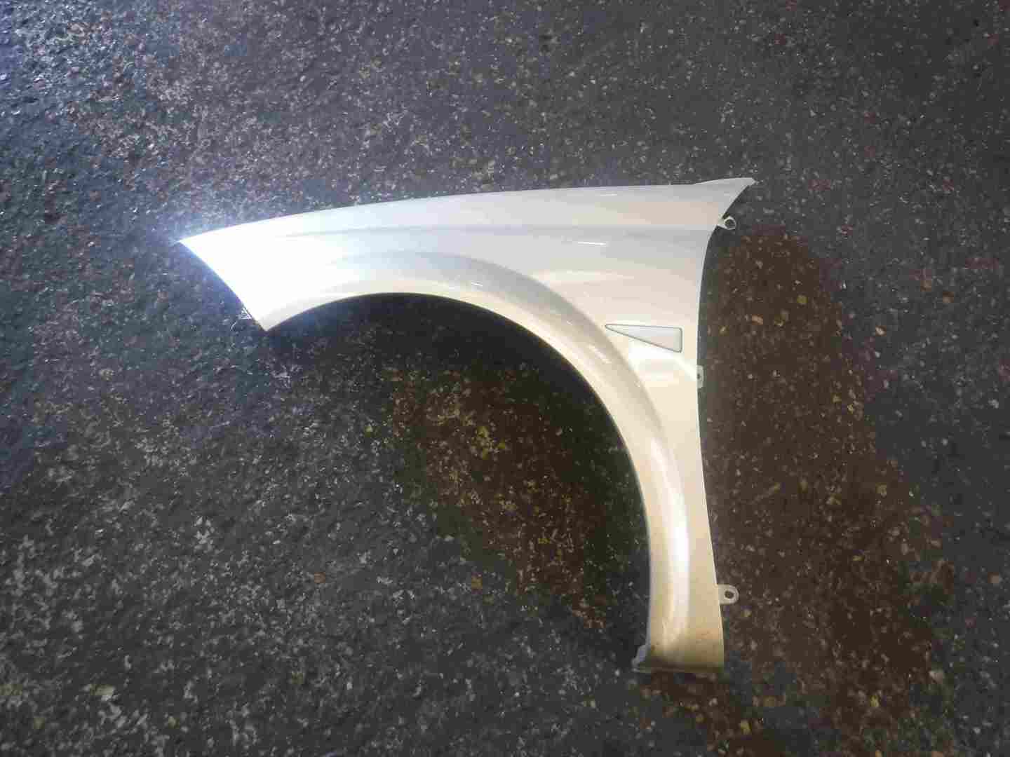Renault Megane Convertible 2002-2009 Passenger NS Wing Silver Gold TED11
