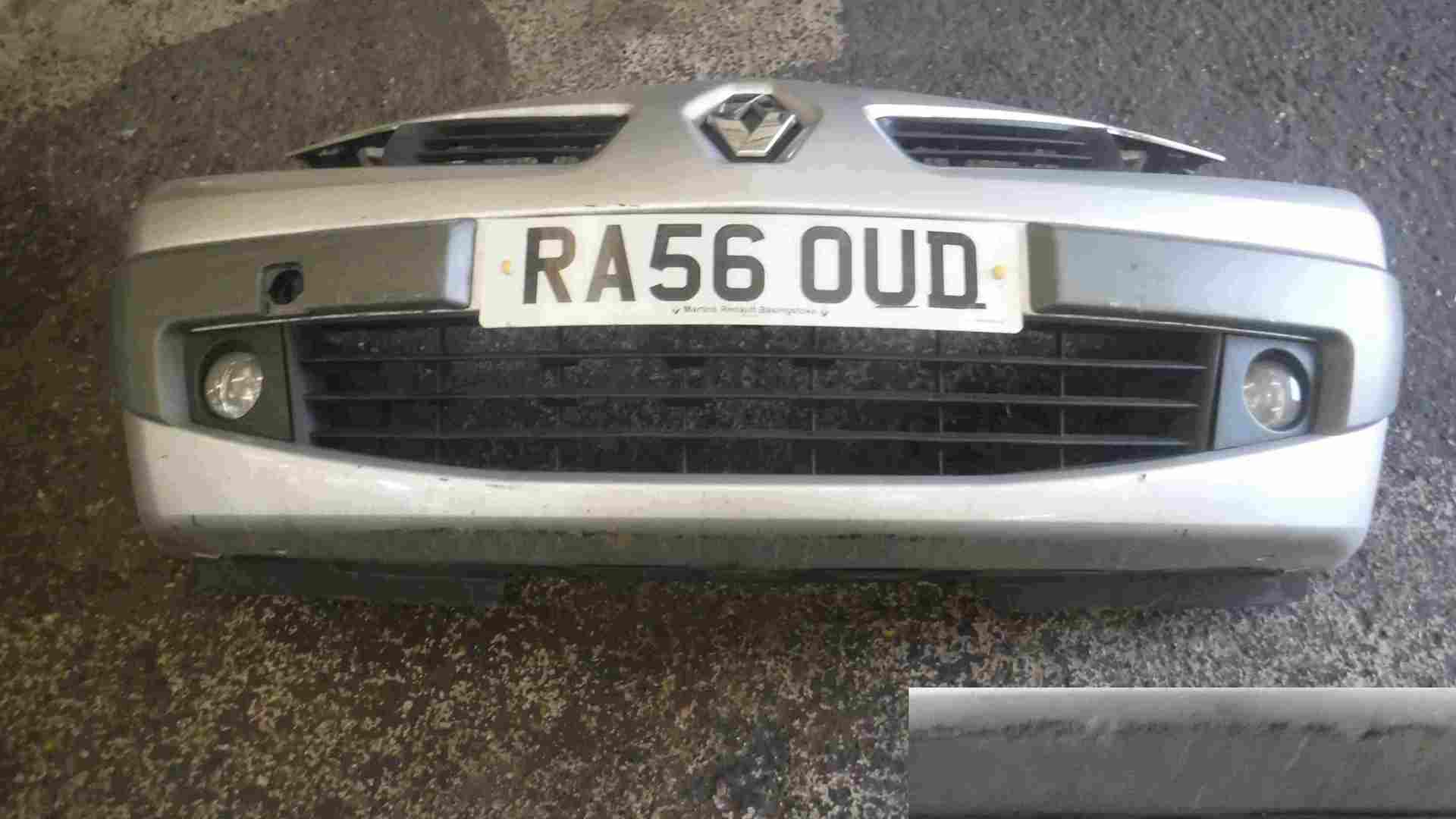 Renault Megane Convertible 2006-2008 Front Bumper Silver TED69 FACELIFT
