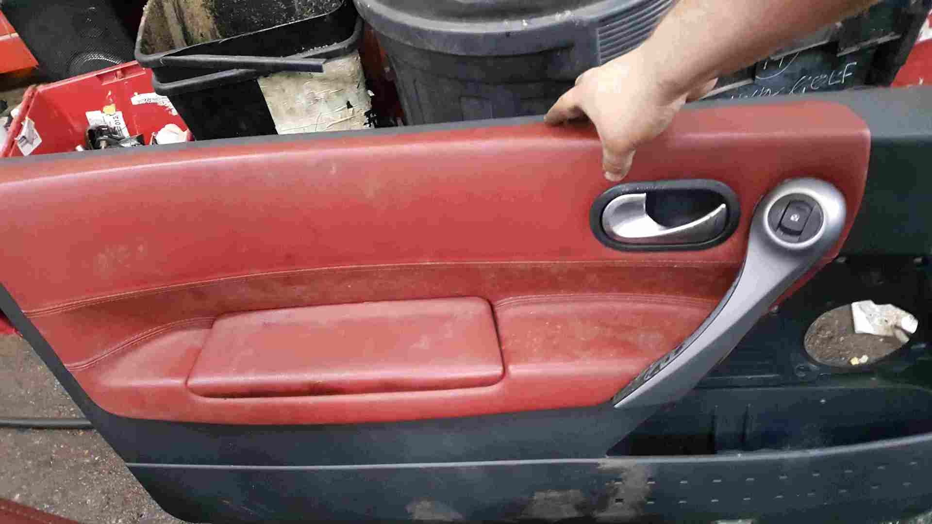 Thumb 2 Renault Megane Convertible MK2 2002-2008 Red Leather Interior Cards Seats Cards