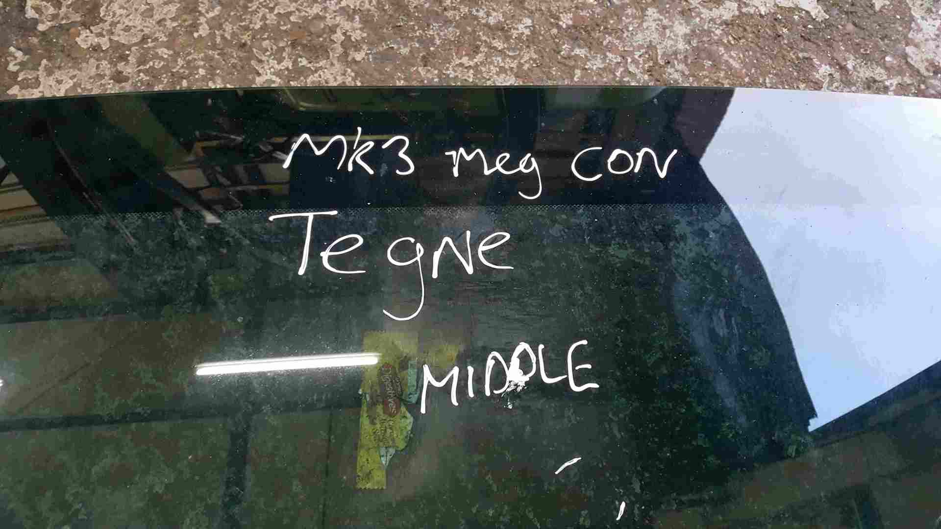 Thumb 2 Renault Megane Convertible MK3 2008-2014 Roof Middle Glass