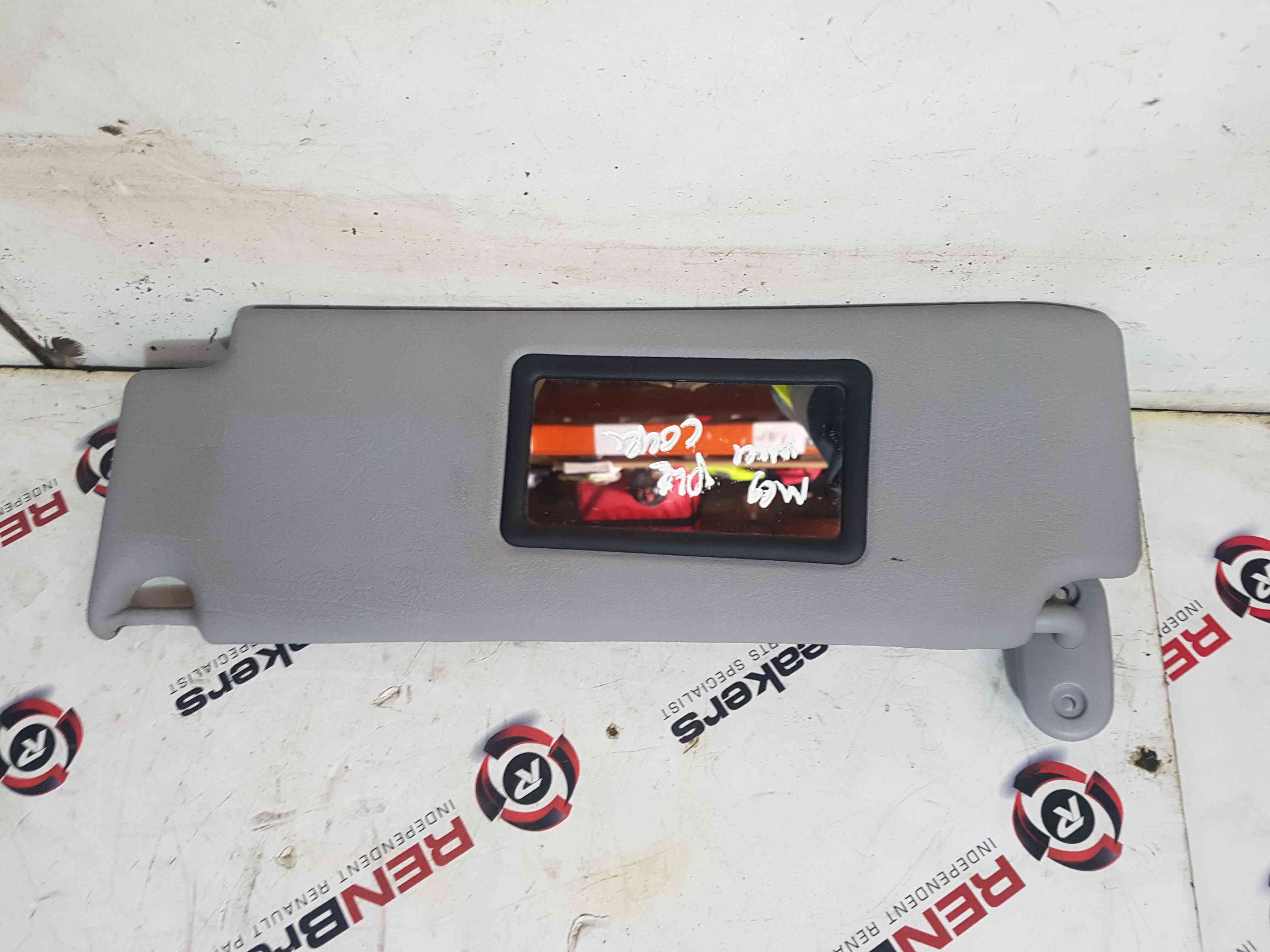 Renault Megane MK1 1999-2002 Drivers Os Sunvisor Shade 