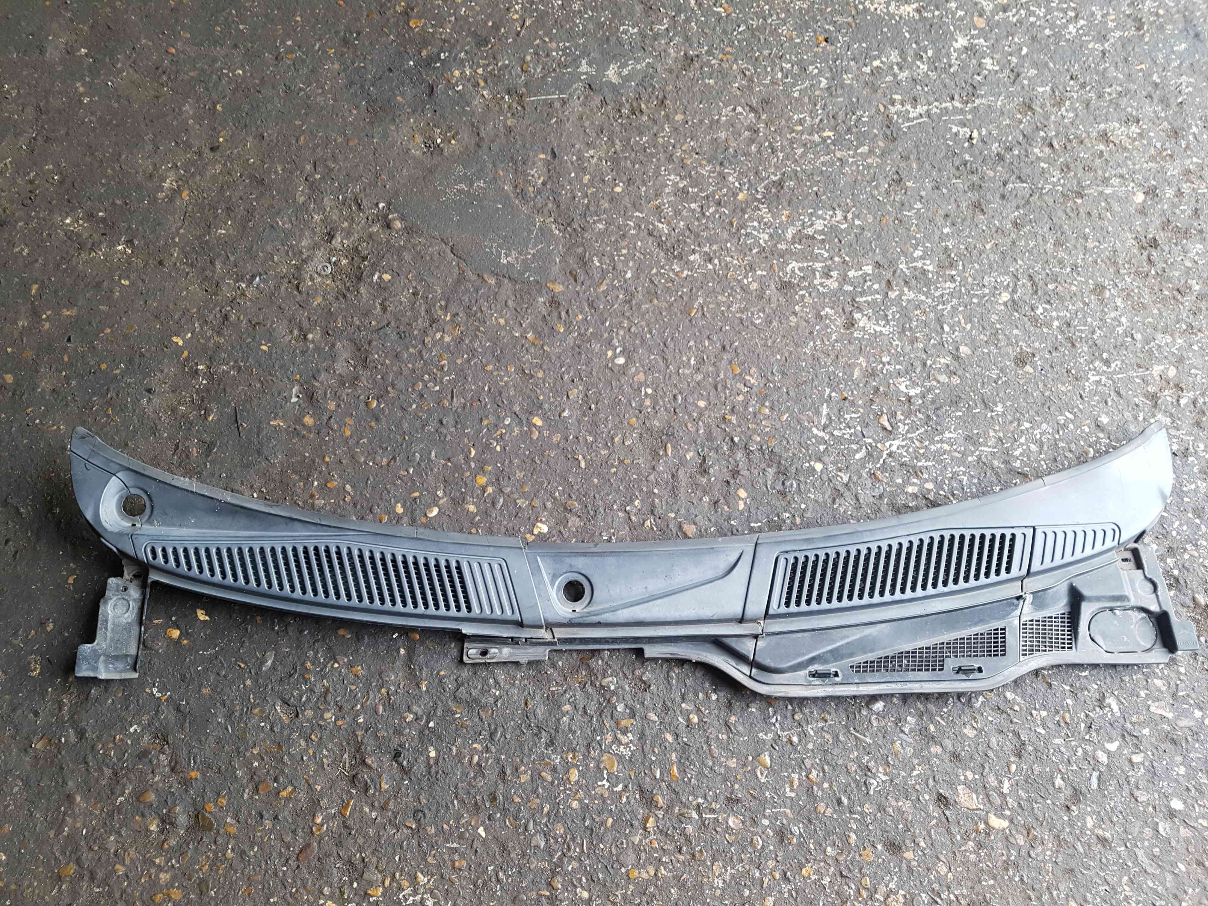 Thumb 4 Renault Megane Coupe MK1 1999-2002 Scuttle Panel Window Plastic 2 Parts