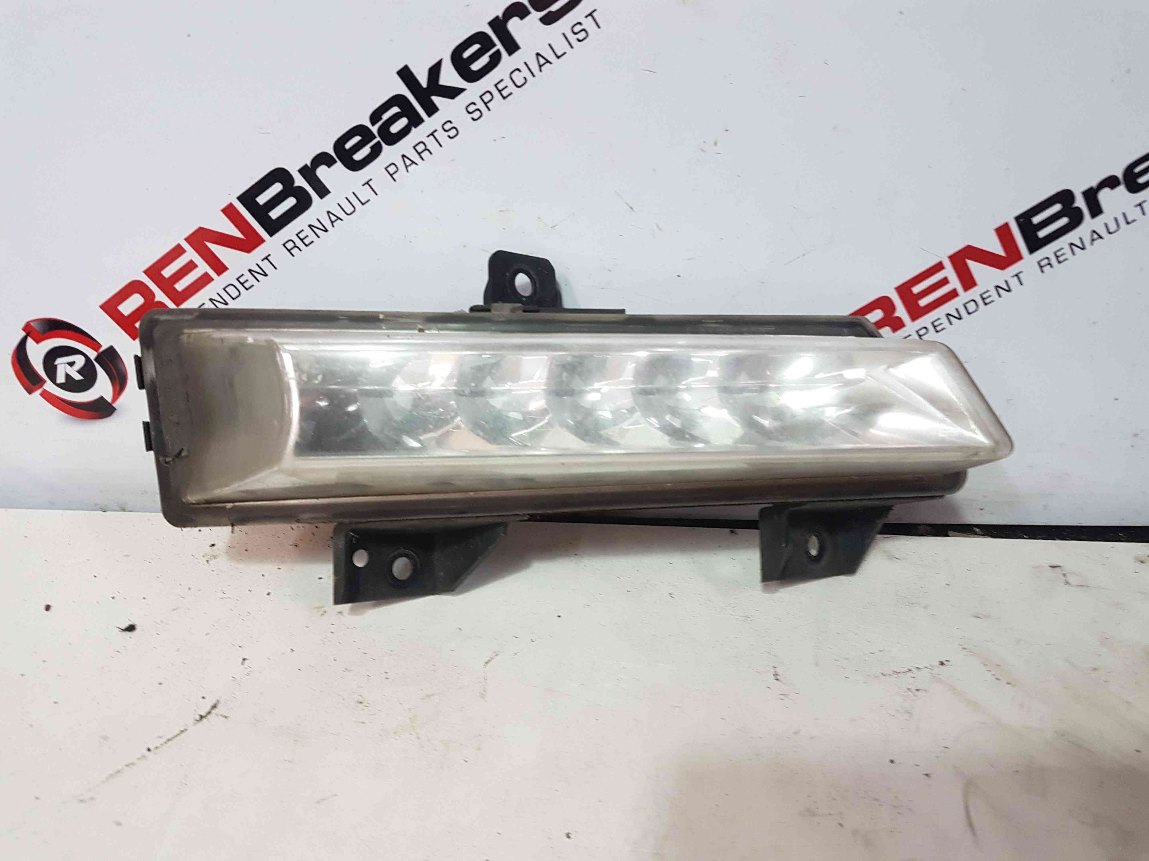 Thumb 2 Renault Megane Coupe MK3 2008-2010 Drivers OSF Front Daytime Running Light