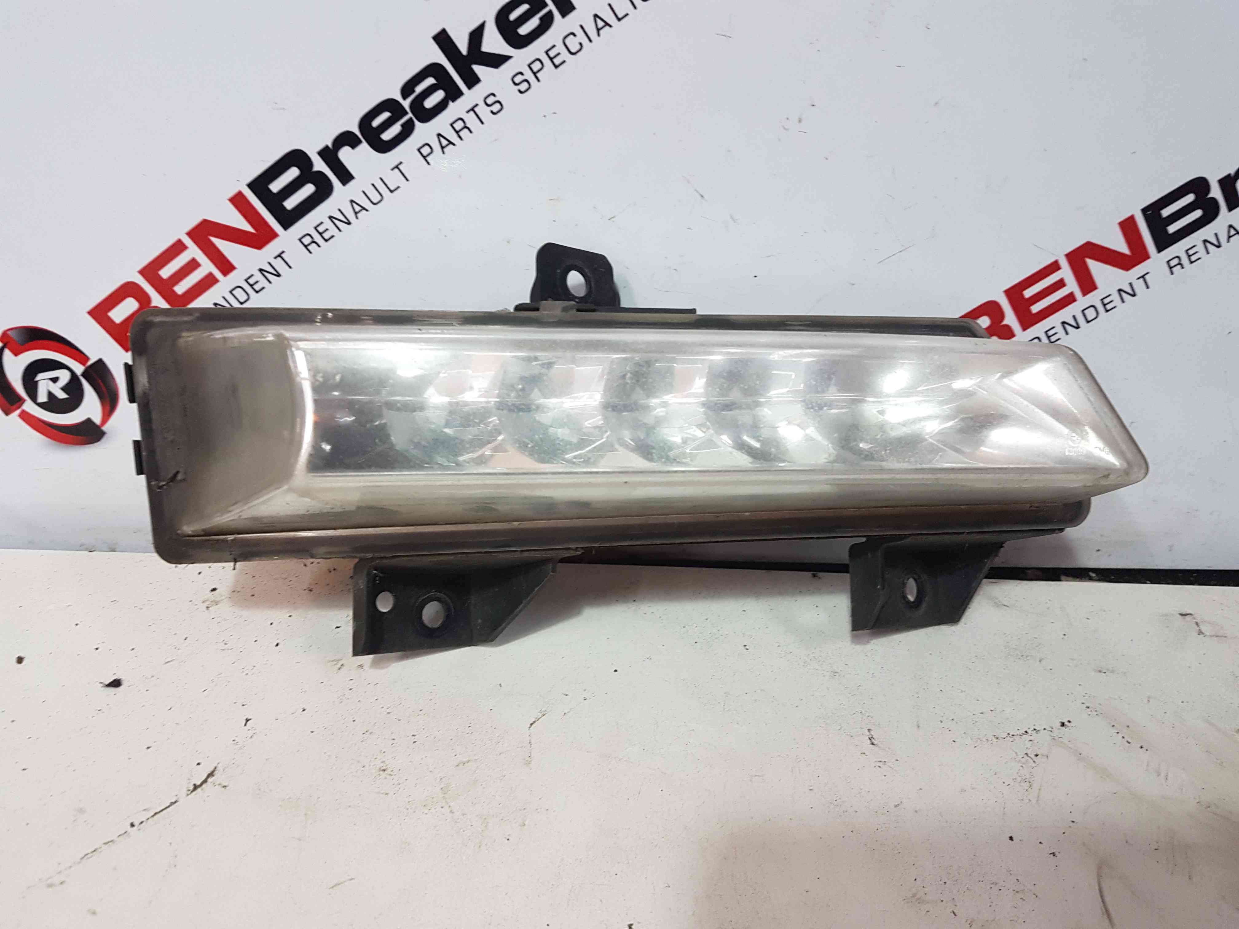 Thumb 3 Renault Megane Coupe MK3 2008-2010 Drivers OSF Front Daytime Running Light