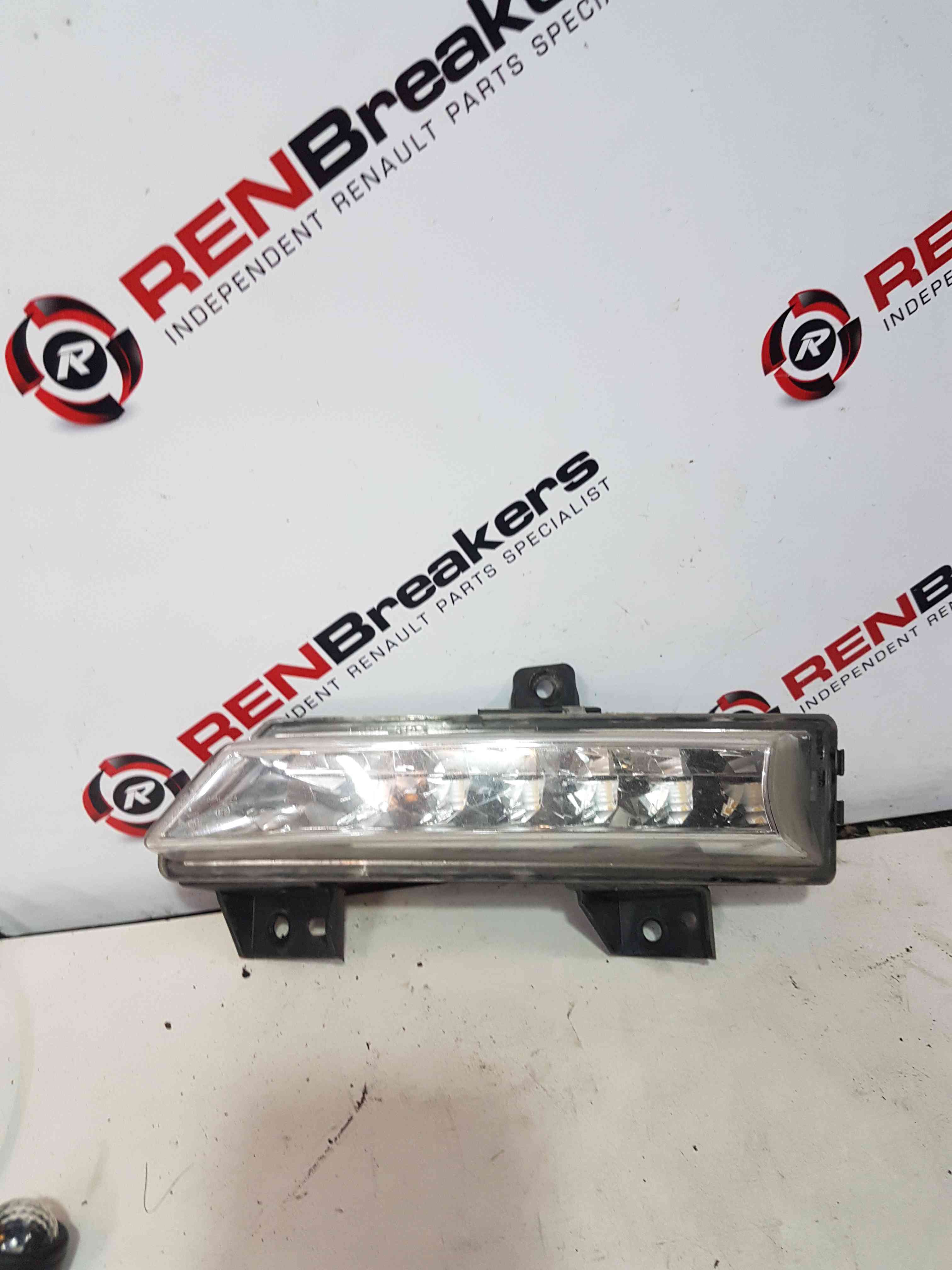 Thumb 2 Renault Megane Coupe MK3 2008-2010 Passenger NSF Front Daytime Running Light