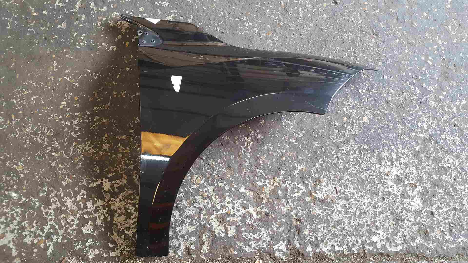Renault Megane Coupe MK3 2008-2012 Drivers Os Wing Black 676
