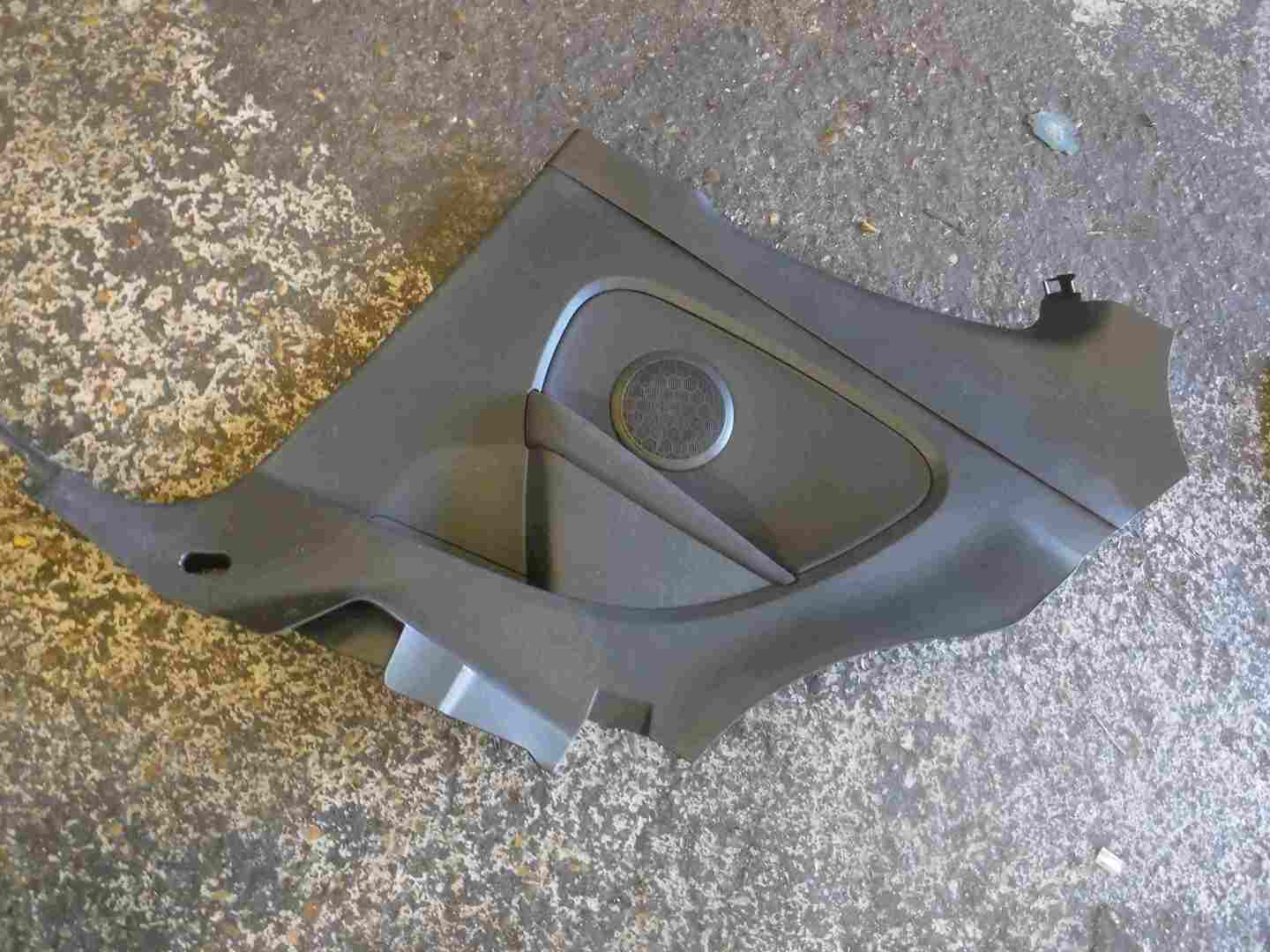 Renault Megane Coupe MK3 2008-2014 Drivers OSR Rear Door Card