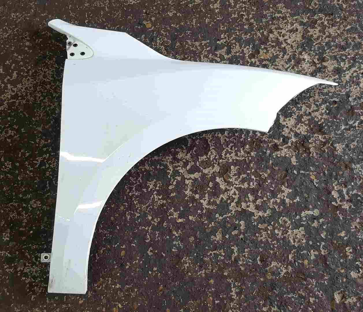Renault Megane Coupe MK3 2008-2014 GT Drivers OS Wing White OV369