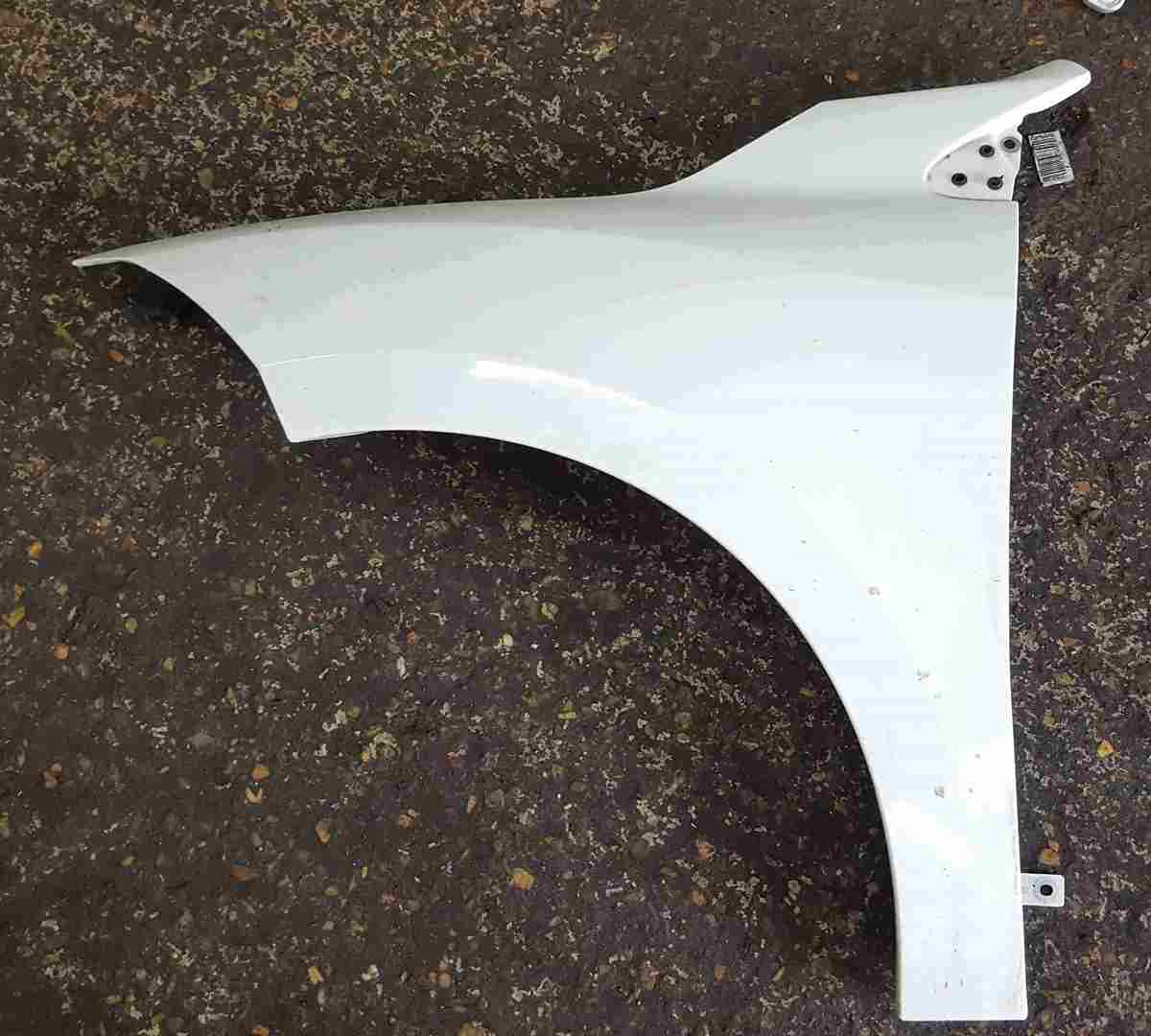 Renault Megane Coupe MK3 2008-2014 GT Passenger NS Wing White OV369
