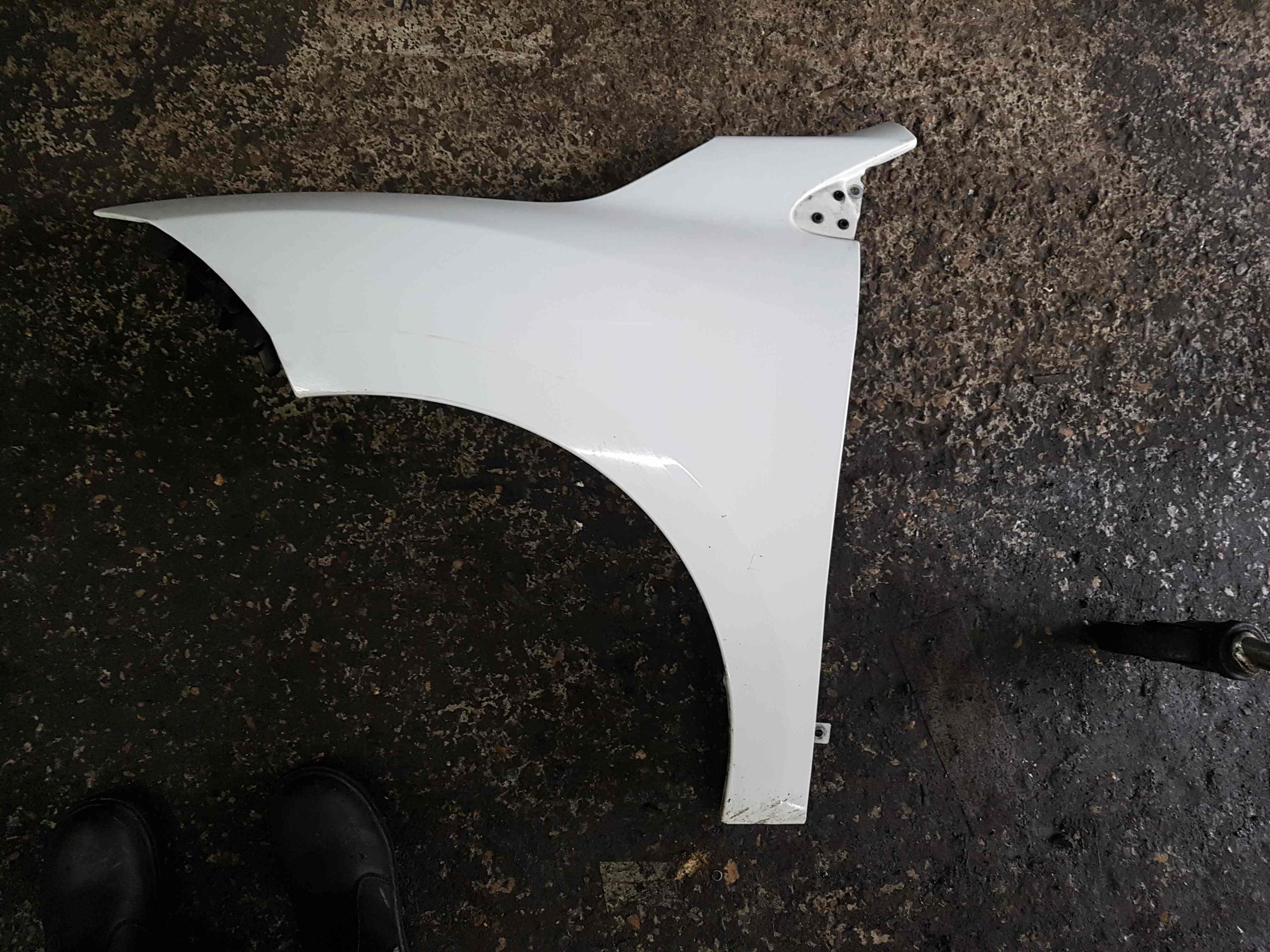 Thumb 10 Renault Megane Coupe MK3 2008-2014 Passenger Ns Wing White Ov369 Damage
