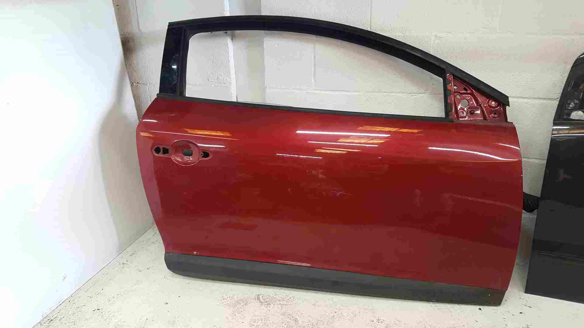 Thumb 5 Renault Megane Coupe MK3 2008-2016 Drivers OSF Front Door Red TENNJ 3dr