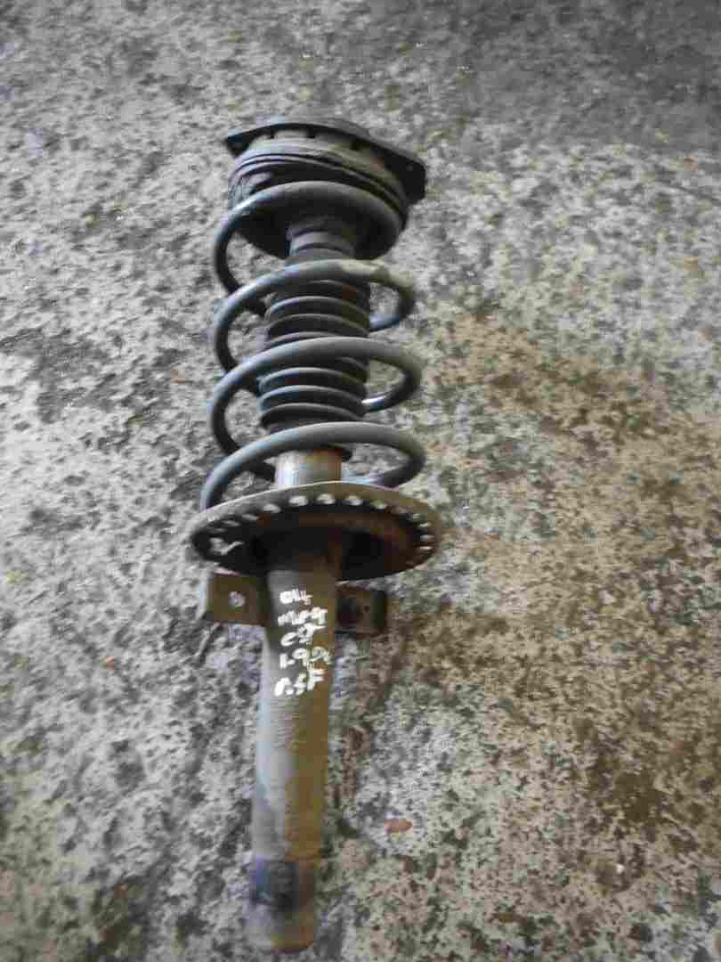 Renault Megane Estate 2002-2008 1.9 dCi Passenger NSF Front Strut Spring Leg