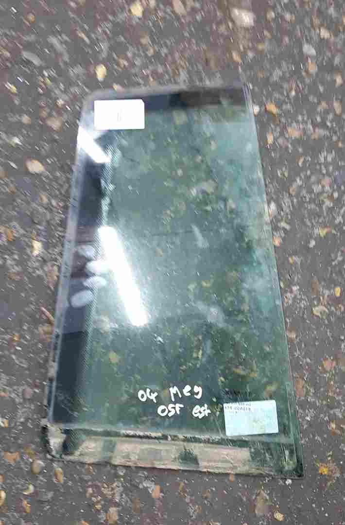 Thumb 2 Renault Megane Estate 2002-2008 Drivers OSR Rear Little Window Glass Quarter