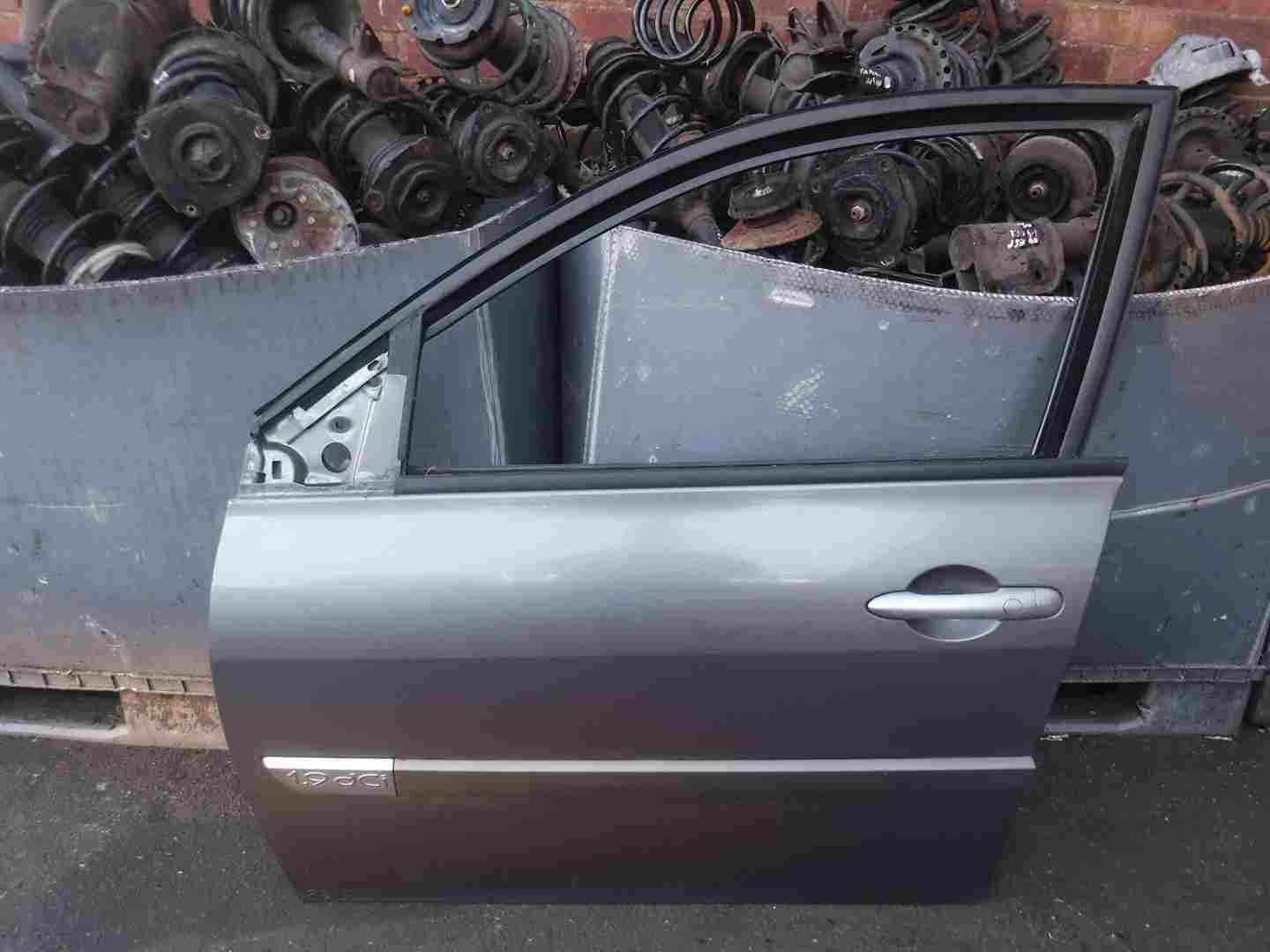 Renault Megane Estate 2002-2008 Passenger NSF Front Door Grey NV603