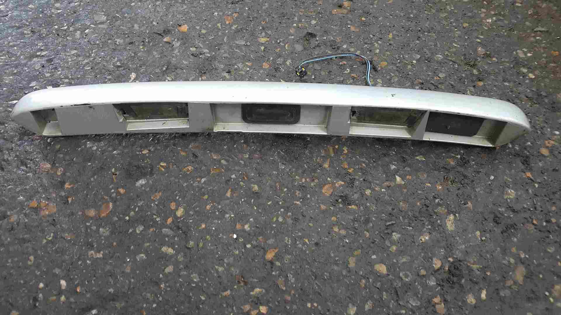 Thumb 5 Renault Megane Estate 2002-2008 Rear Number Plate Light Holder Trim Boot Button