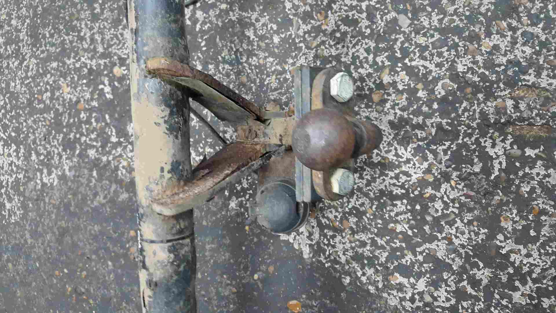 Thumb 2 Renault Megane Estate 2002-2008 Tow Bar Complete Electric