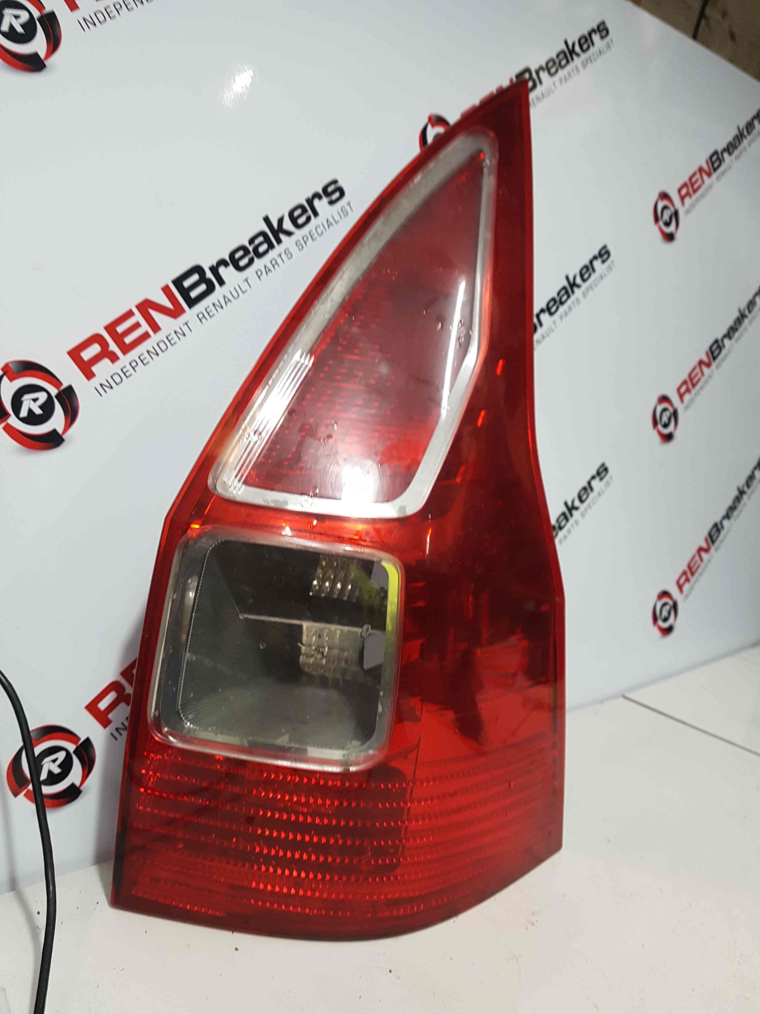 Thumb 3 Renault Megane Estate 2006-2008 Drivers OSR Rear Light Lens Cluster  8200417351