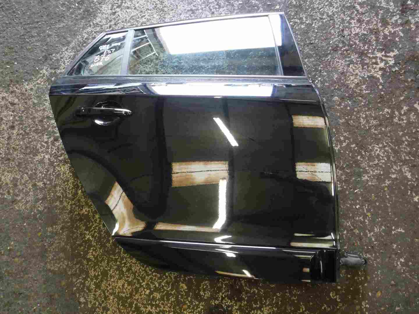 Renault Megane Estate 2008-2014 Drivers OSR Rear Door Black Tegne