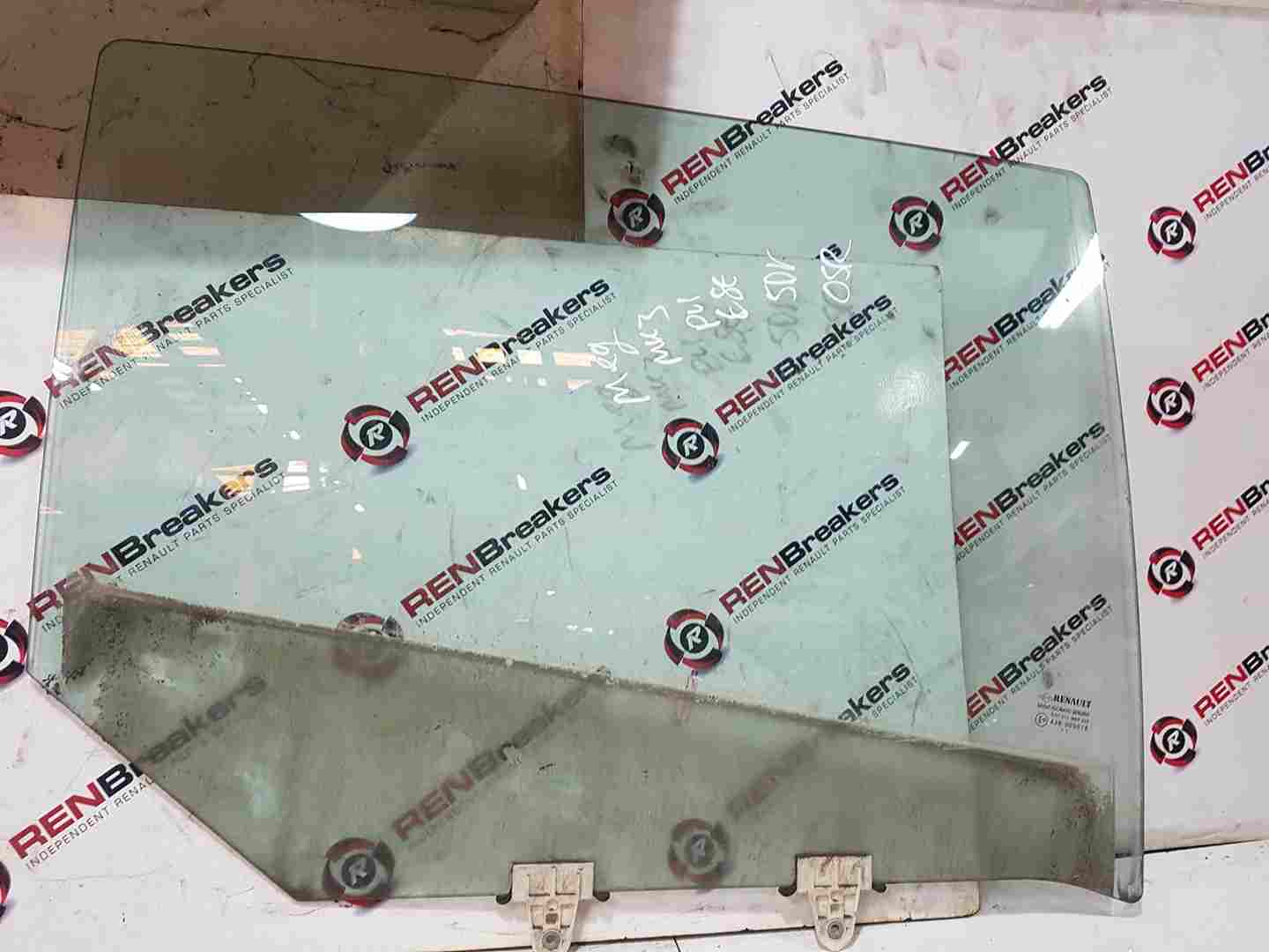 Thumb 2 Renault Megane Estate MK3 2008-2010 Driver Side OSR Rear Window Glass