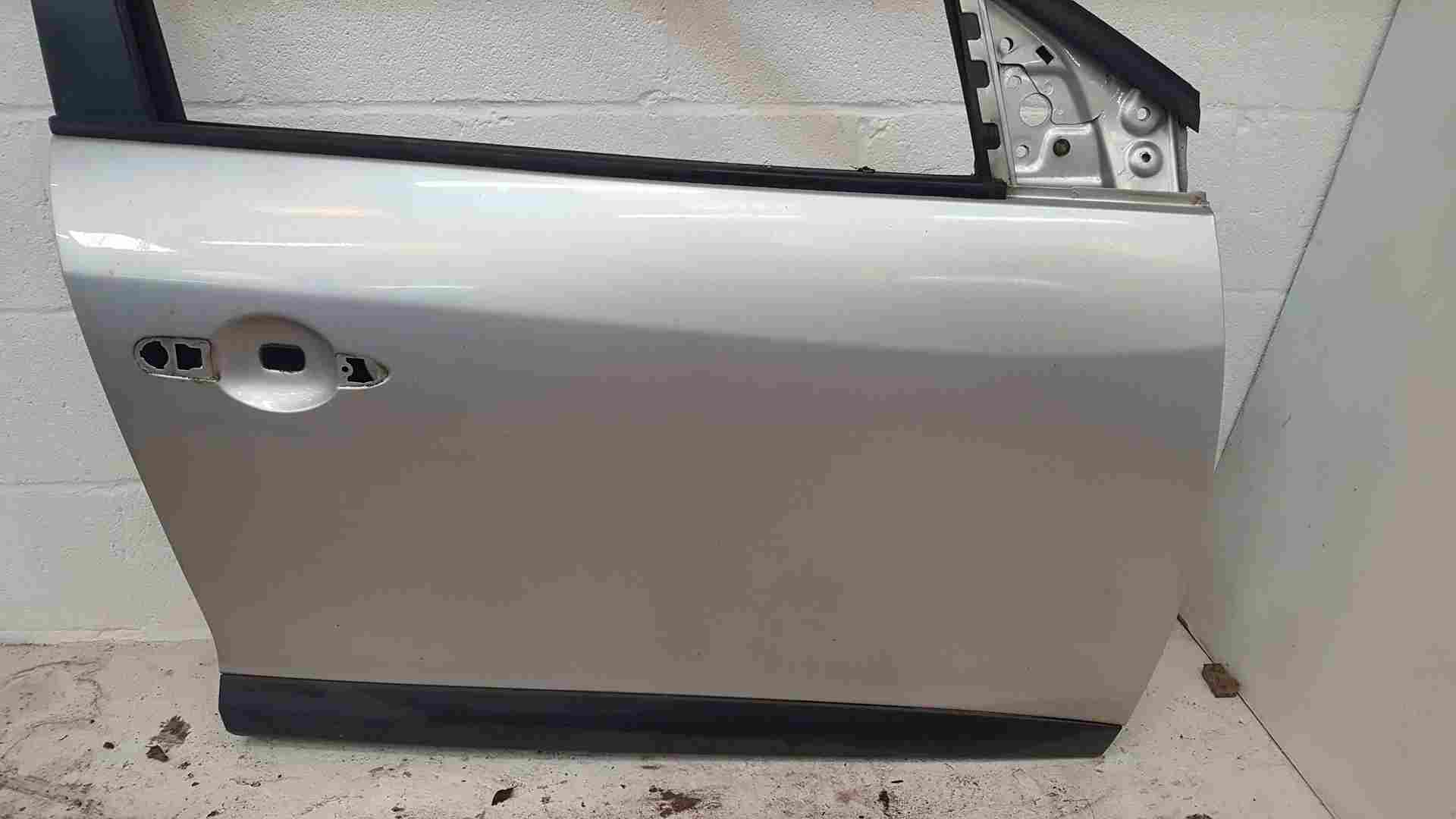 Thumb 2 Renault Megane Estate MK3 2008-2010 Drivers OSF Front Door Ted69