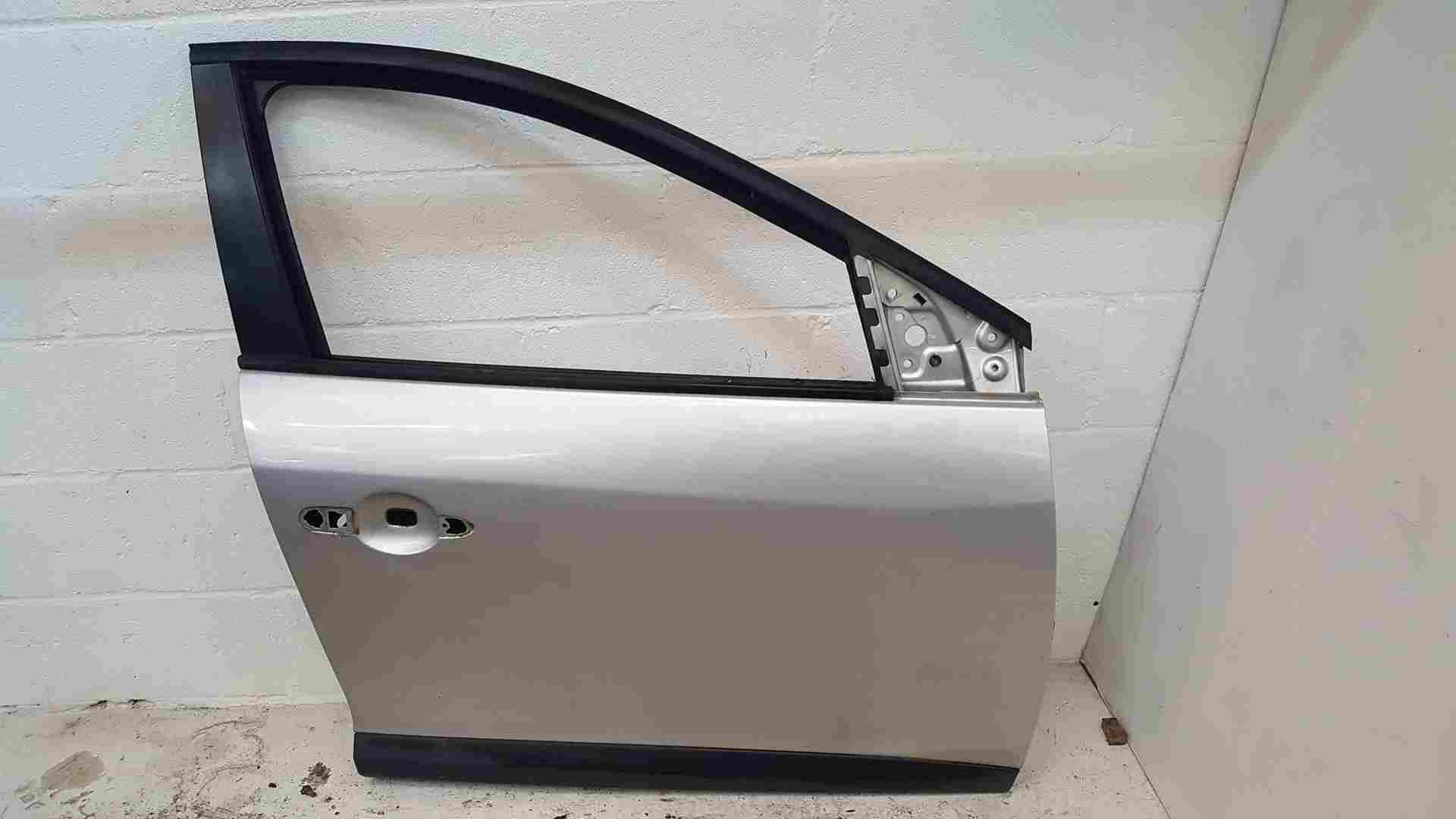 Renault Megane Estate MK3 2008-2010 Drivers OSF Front Door Ted69