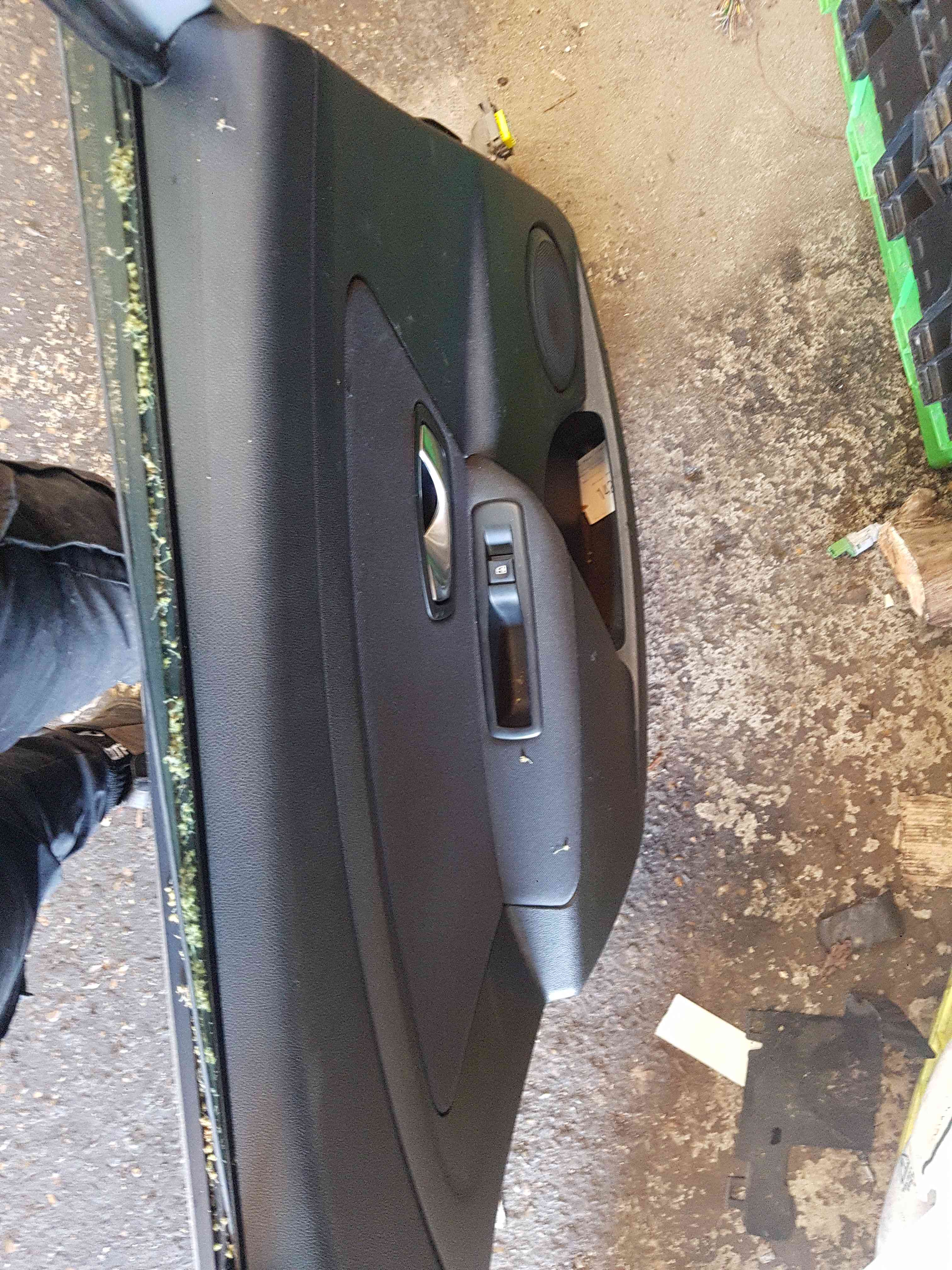 Thumb 6 Renault Megane Estate MK3 2008-2010 Passenger NSR Rear Door Silver Ted69