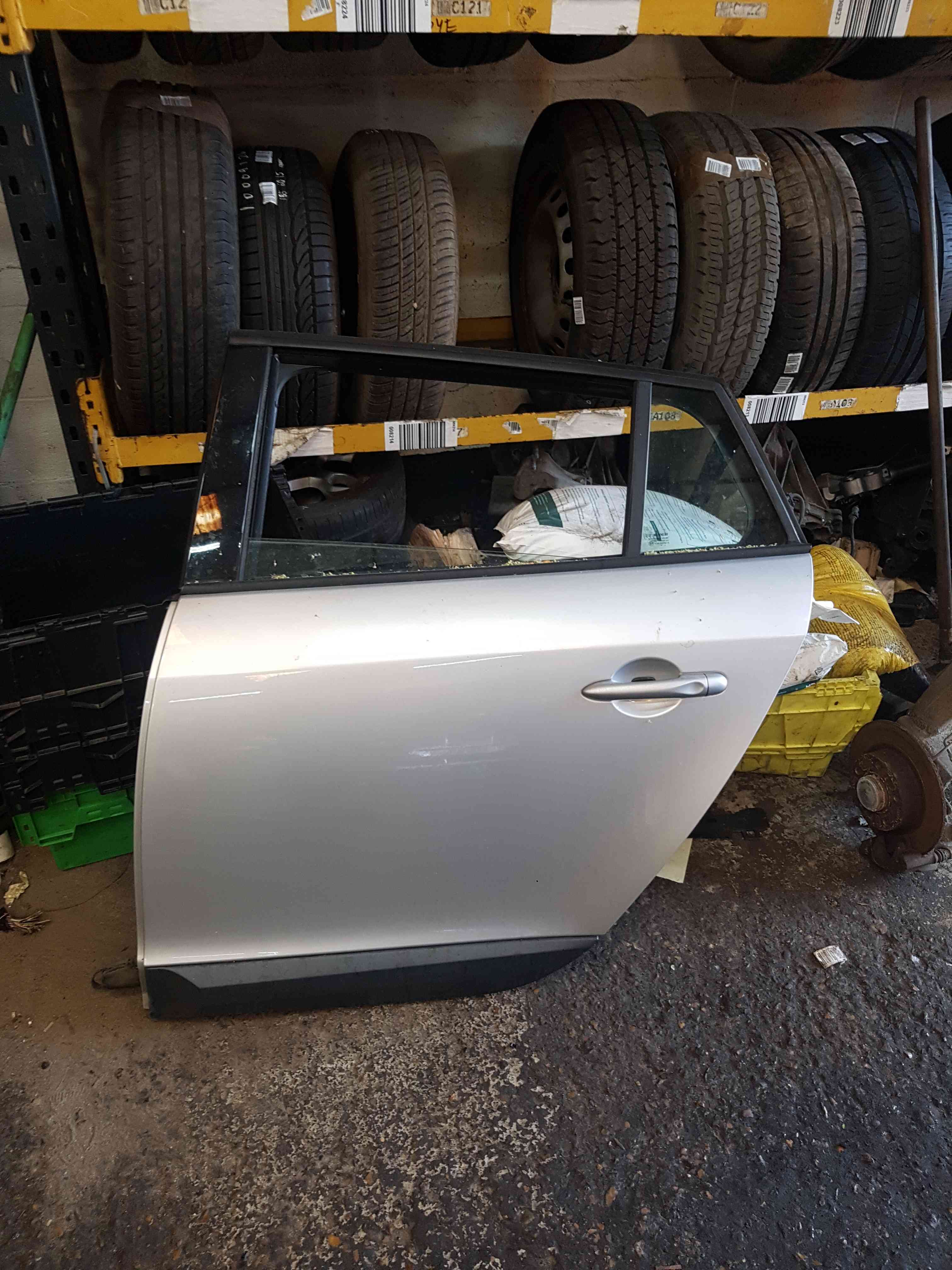 Thumb 7 Renault Megane Estate MK3 2008-2010 Passenger NSR Rear Door Silver Ted69