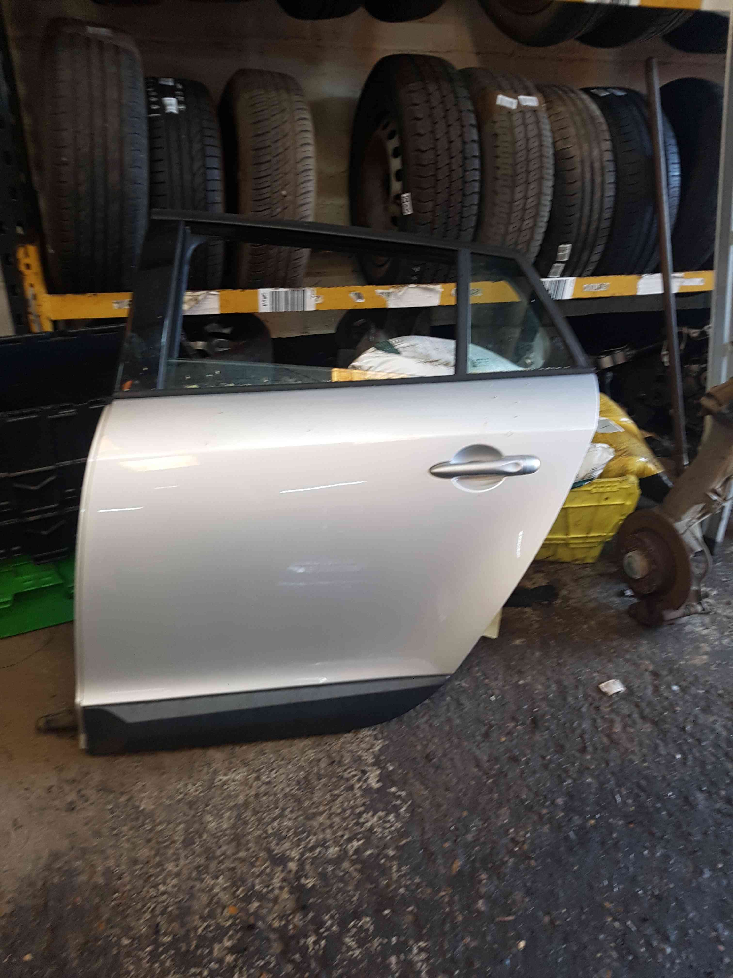 Thumb 3 Renault Megane Estate MK3 2008-2010 Passenger NSR Rear Door Silver Ted69