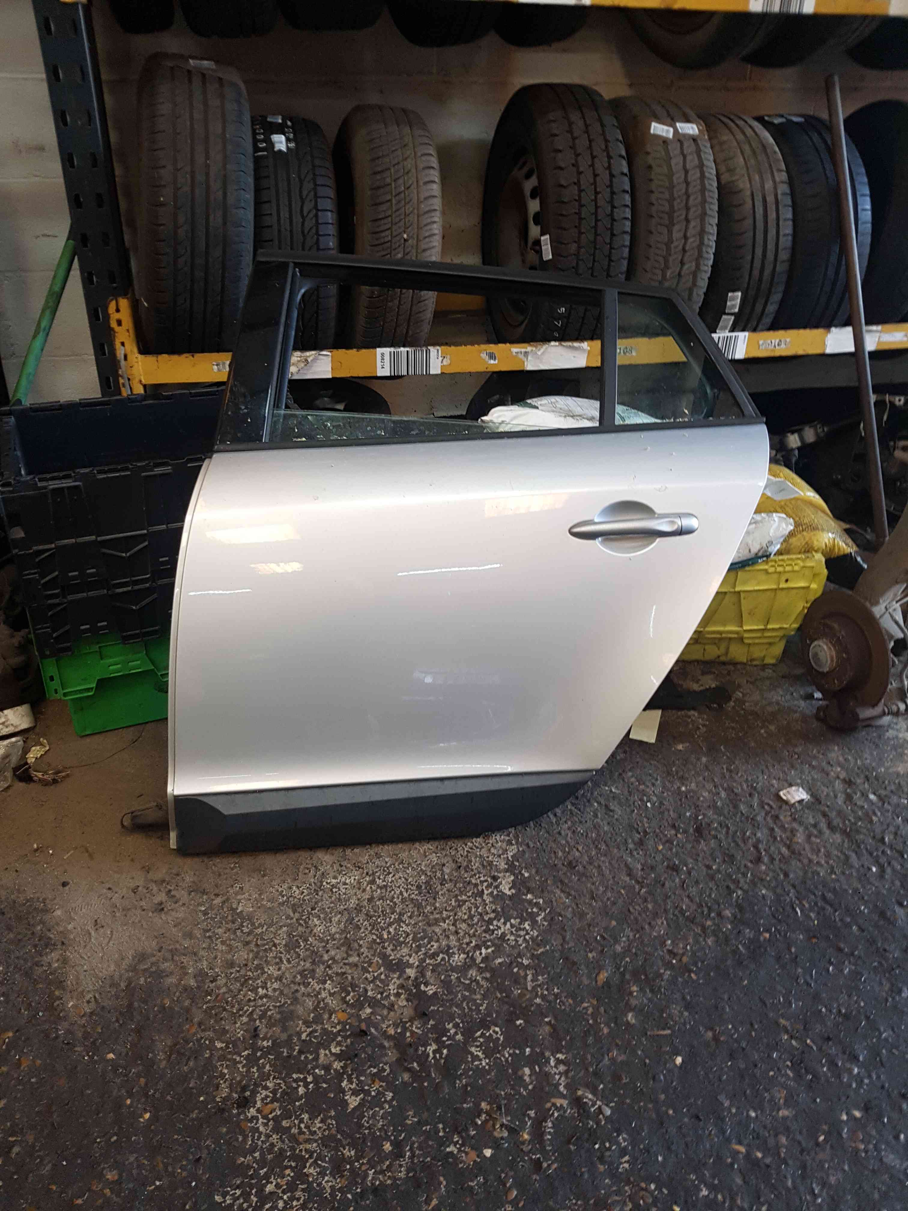 Thumb 4 Renault Megane Estate MK3 2008-2010 Passenger NSR Rear Door Silver Ted69